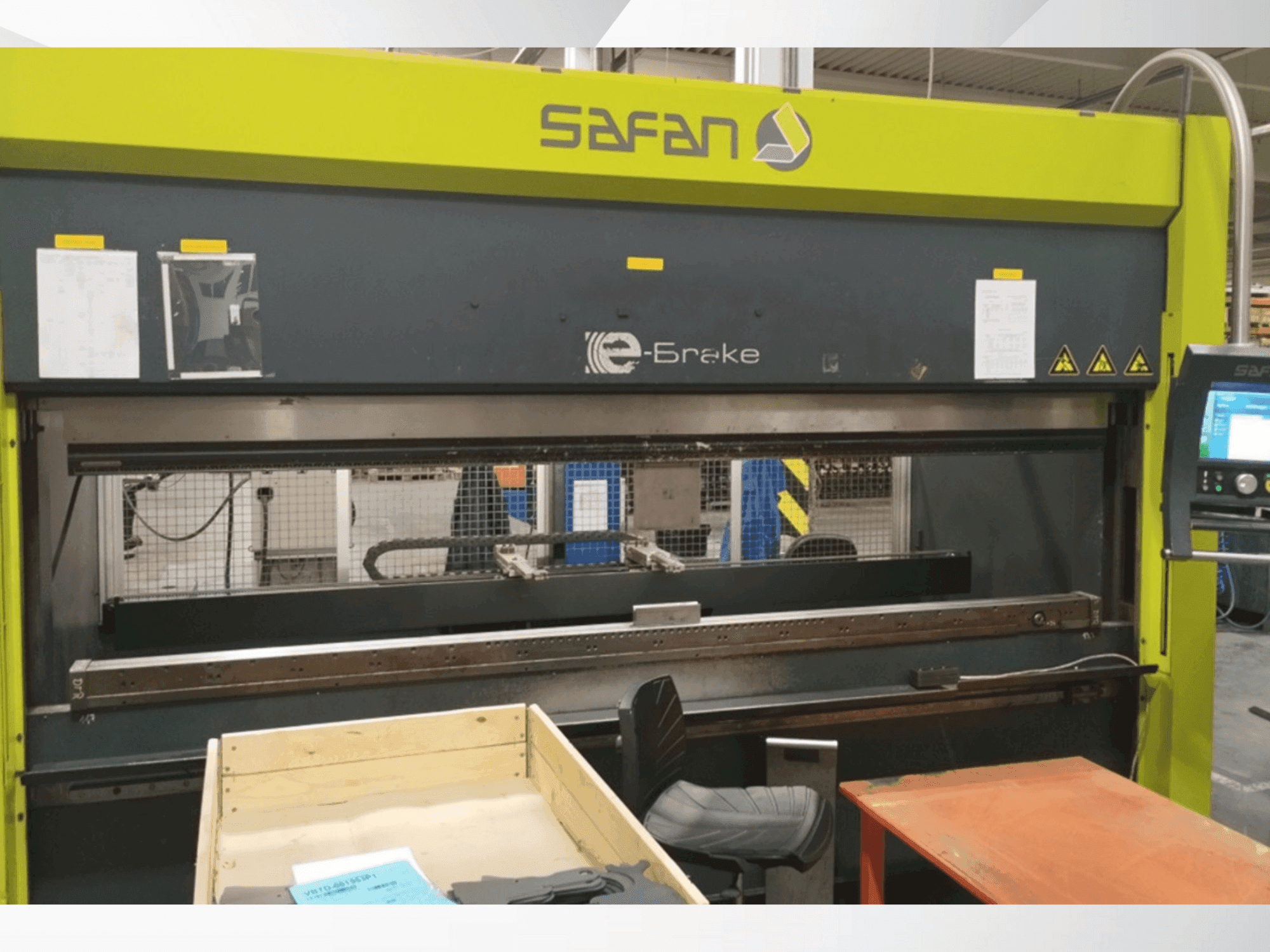 Front view of Safan E-BRAKE 100-3100 TS 1 machine