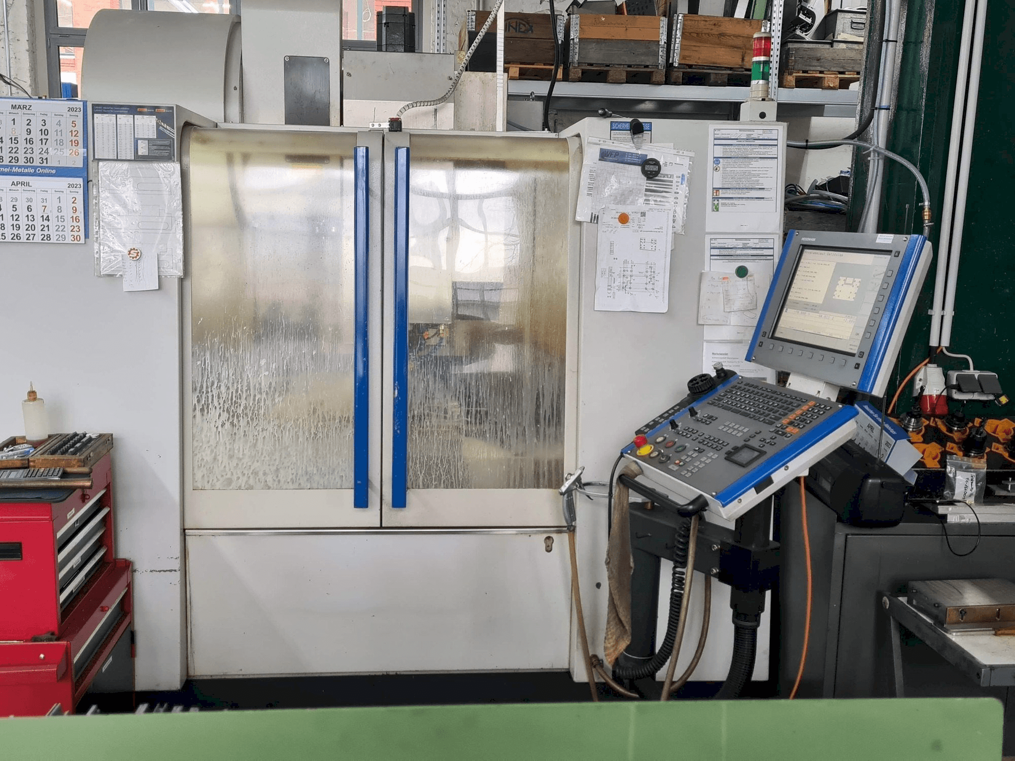 Front view of MIKRON VCE600 Pro machine