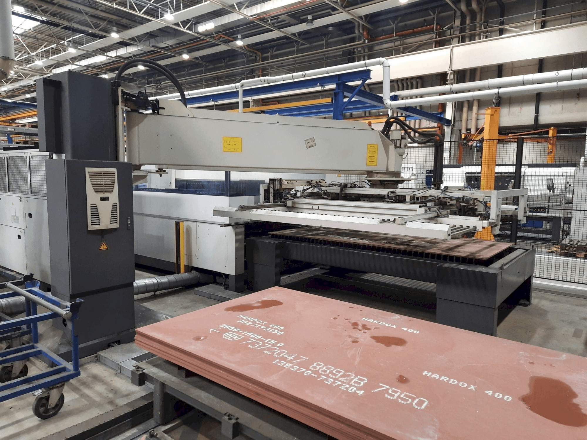 Left side view of Trumpf L3030 machine