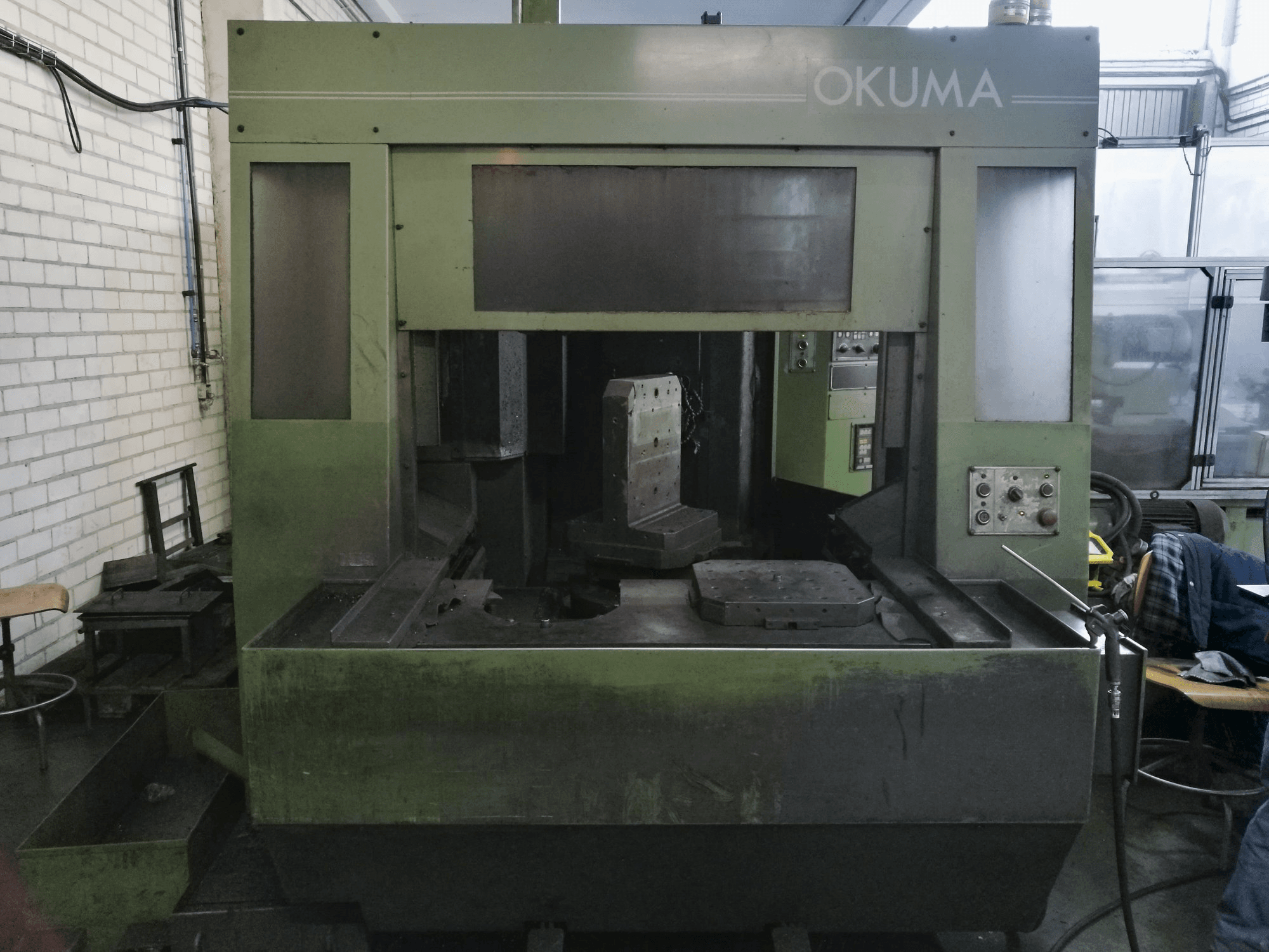 Front view of Okuma MC-40H machine