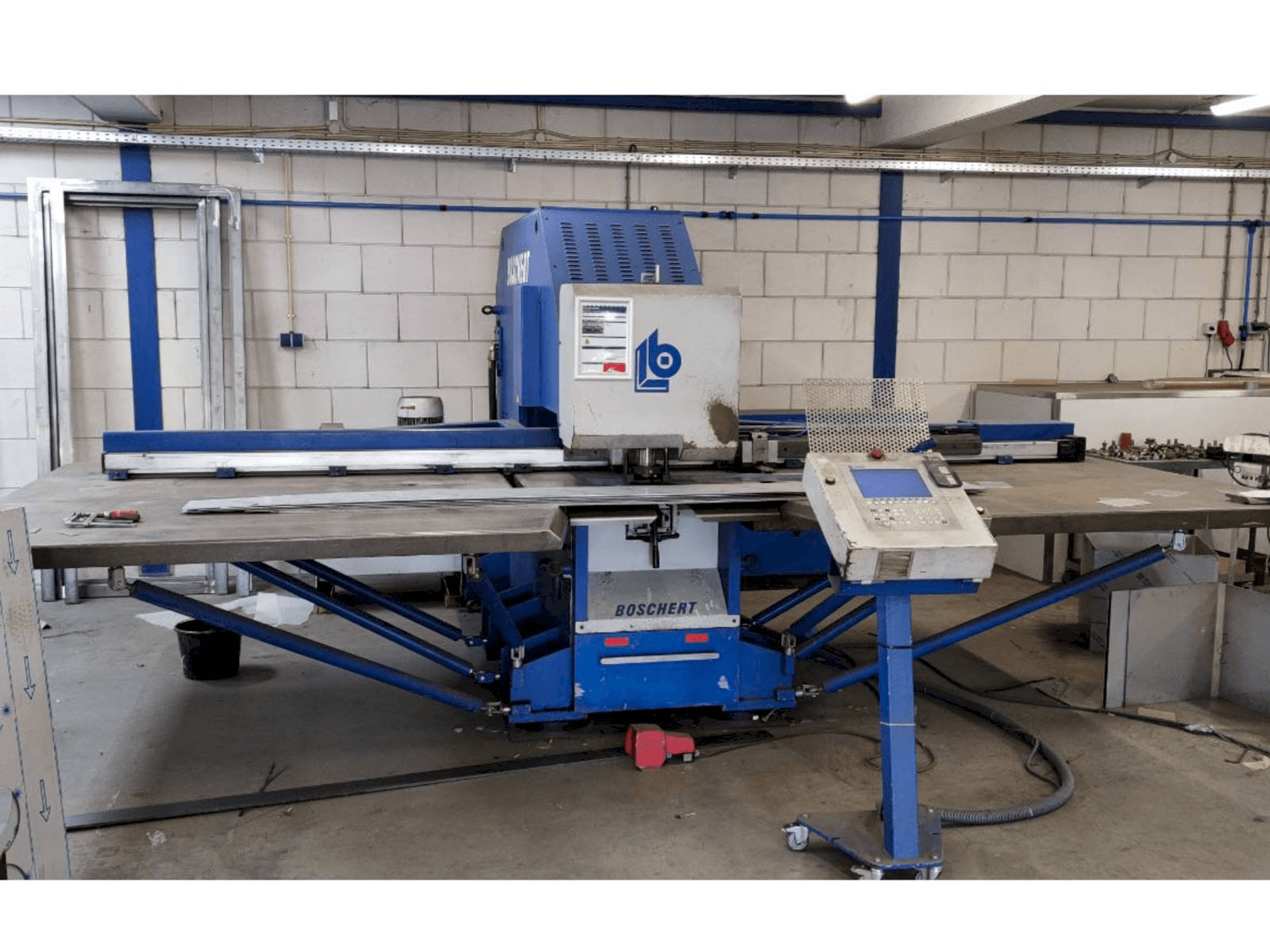 Front view of Boschert EL 1000 CNC Z machine