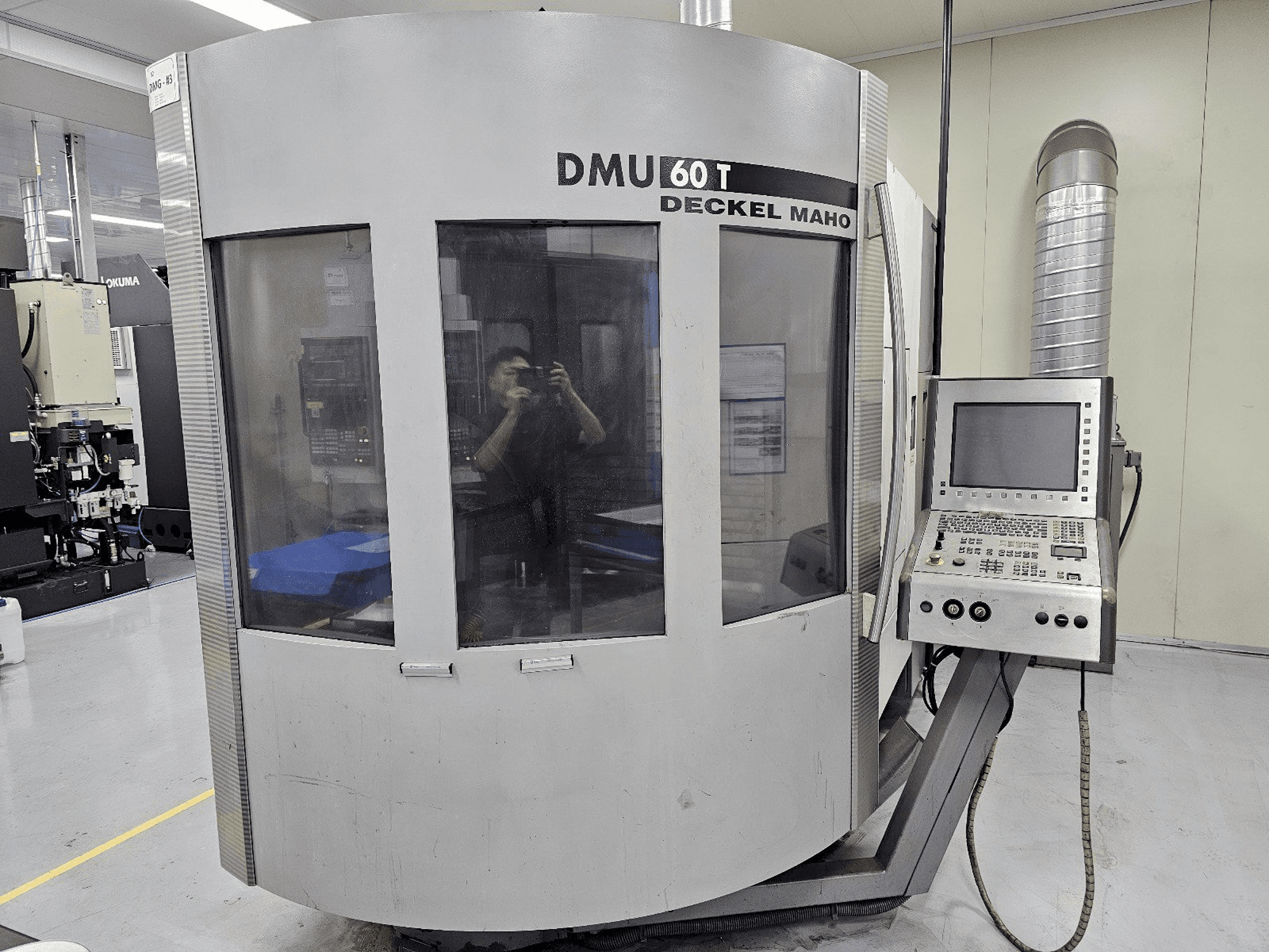 Front view of DECKEL MAHO DMU 60 T machine