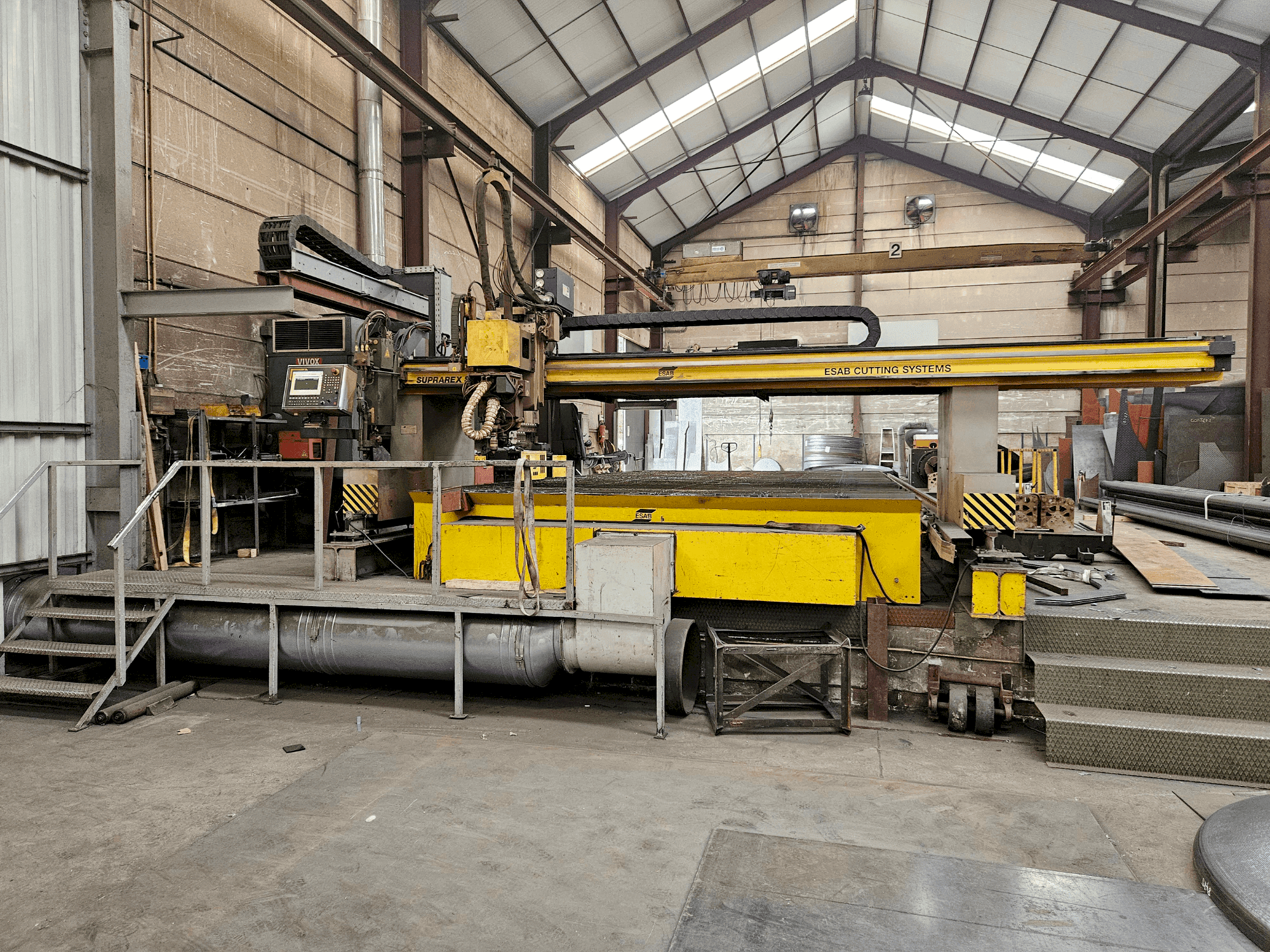 Front view of ESAB SXE-P3 4500 machine
