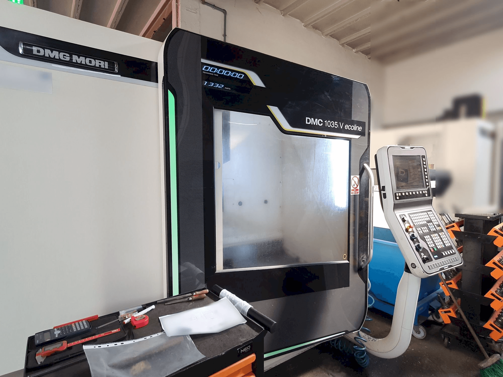 Front view of DMG MORI DMC 1035V Ecoline machine