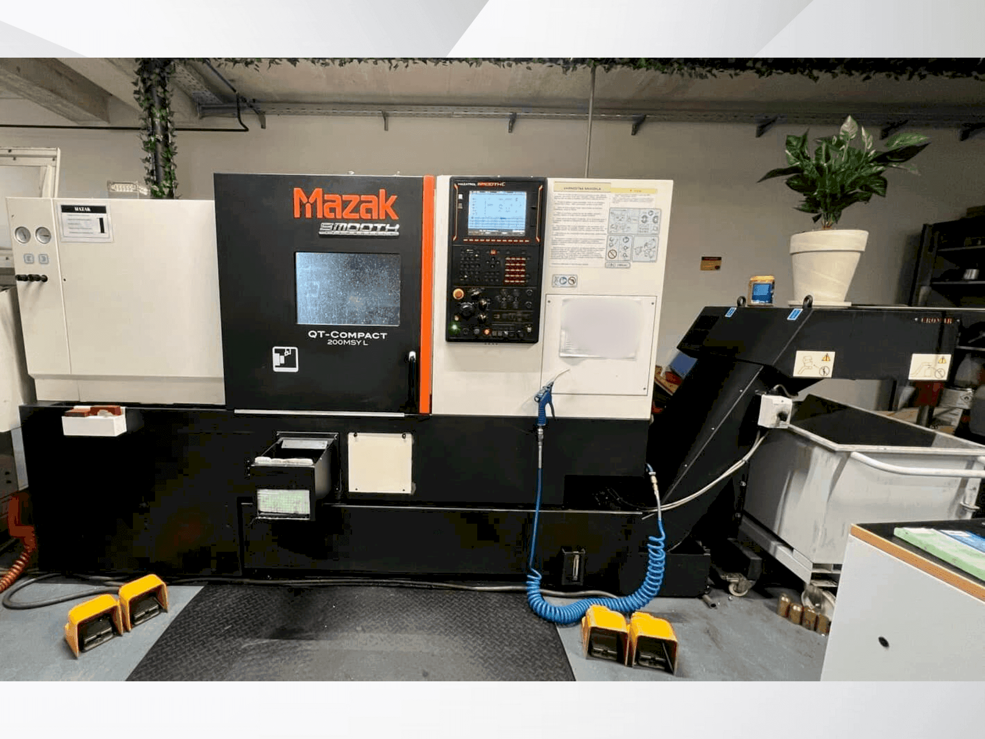 Front view of Mazak QUICK TURN COMPACT 200 MSY L machine