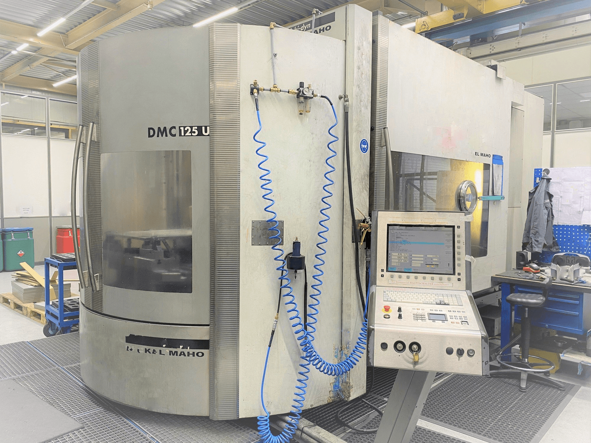 Front view of DECKEL MAHO DMC 125U hi-dyn machine
