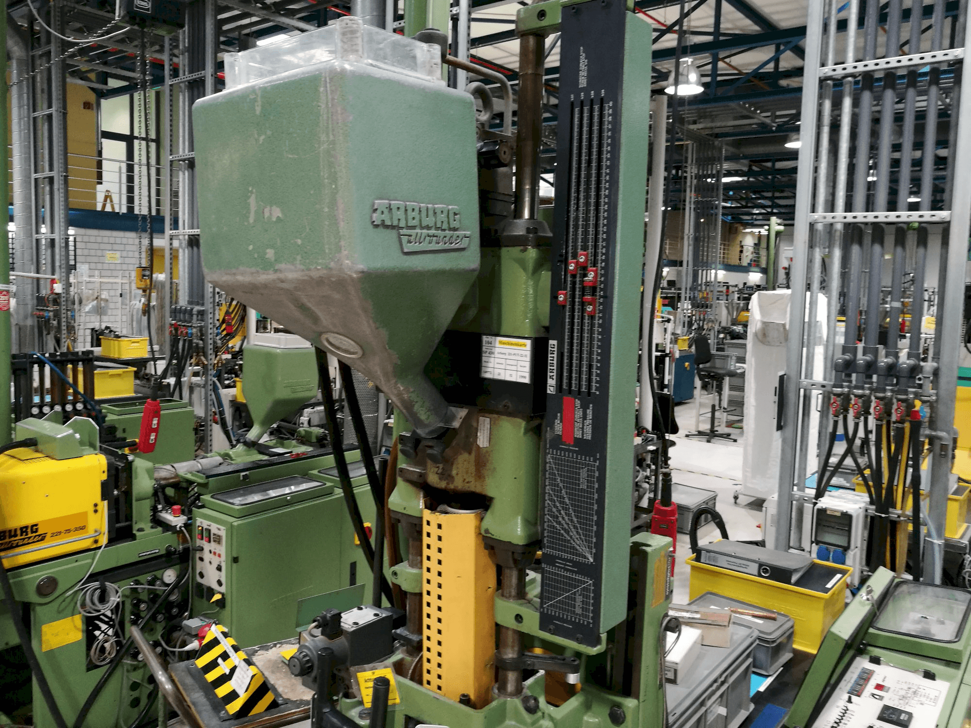 Left view of Arburg Allrounder 221-75-350 Machine