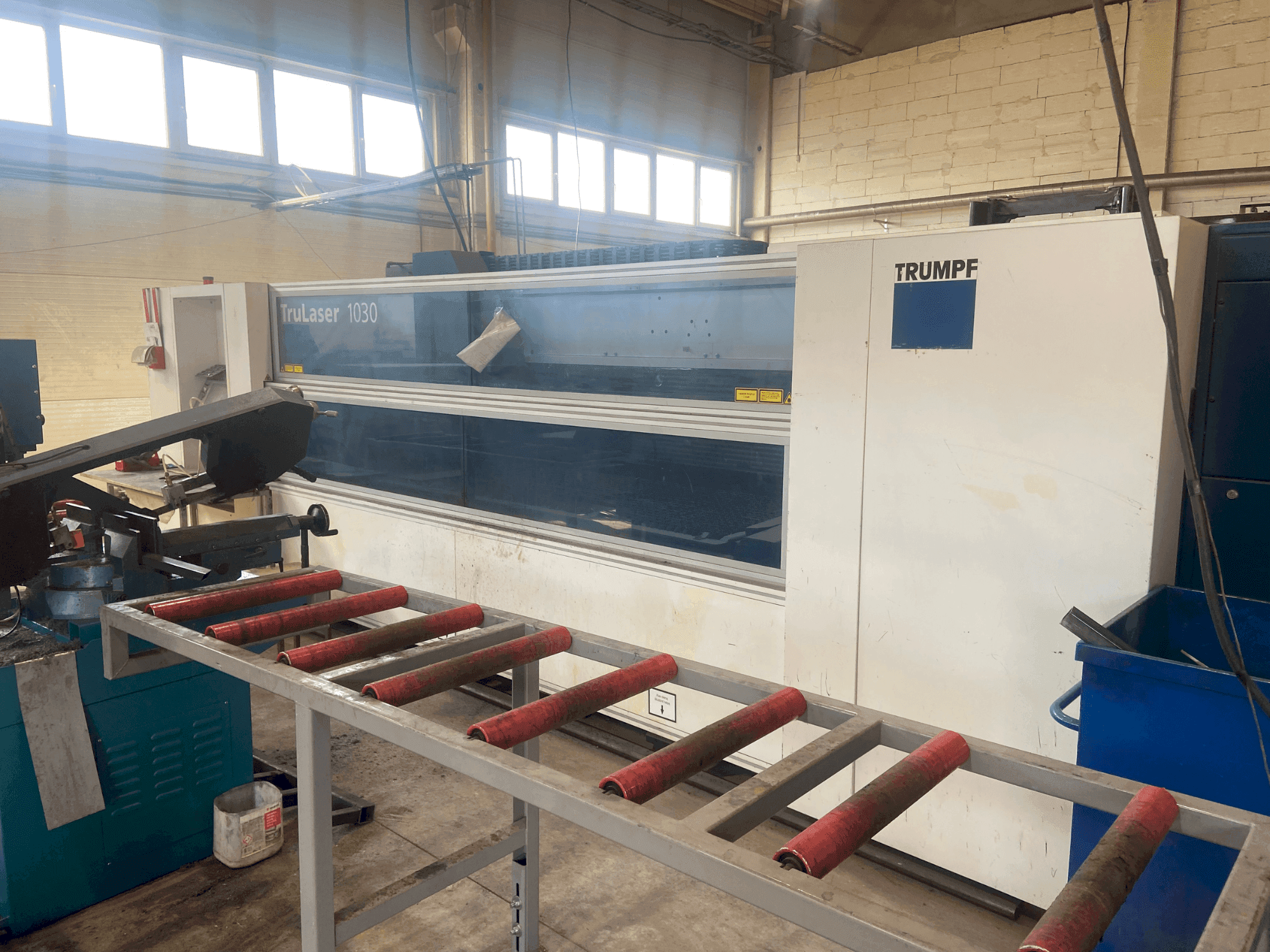 Front view of TRUMPF TruLaser 1030 machine