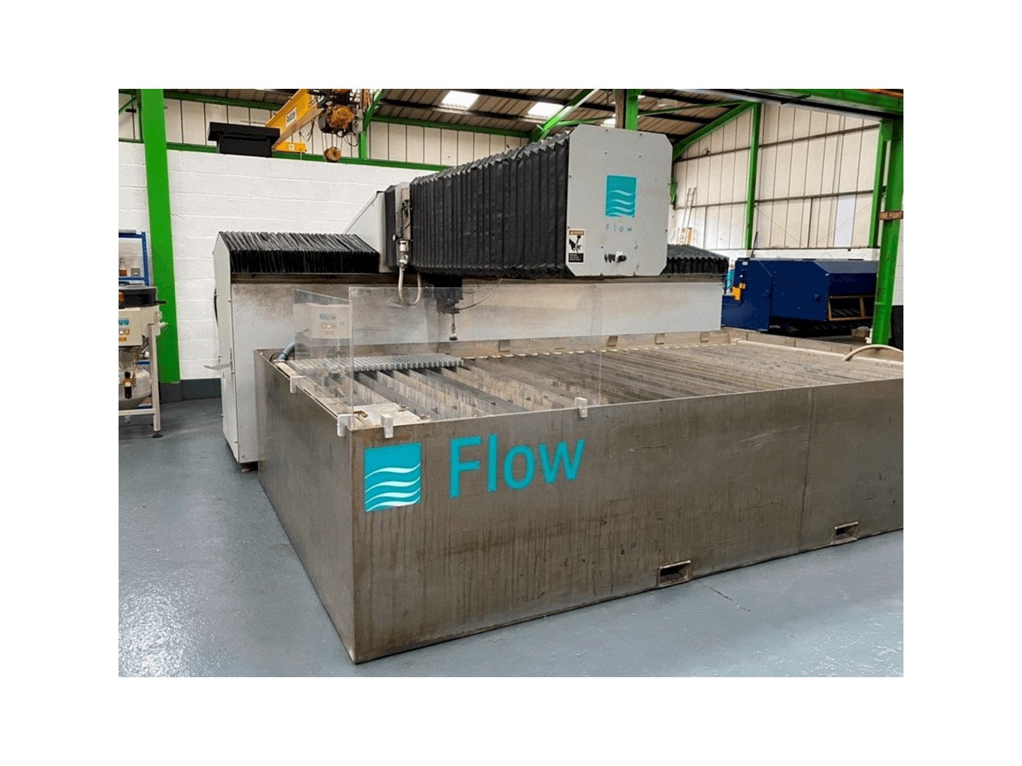 Front view of Flow 712127-1 machine