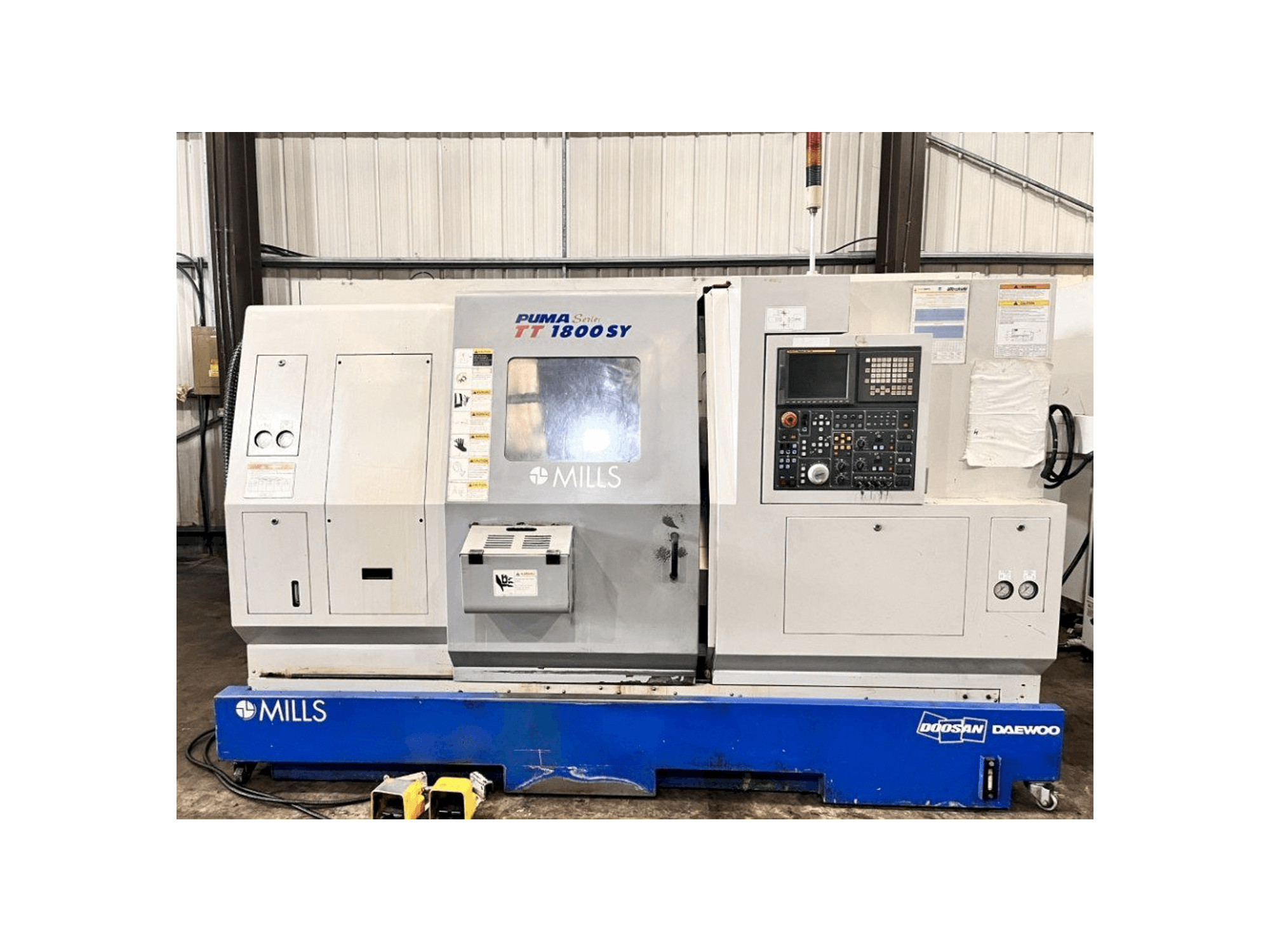 Front view of Doosan TT1800SY machine