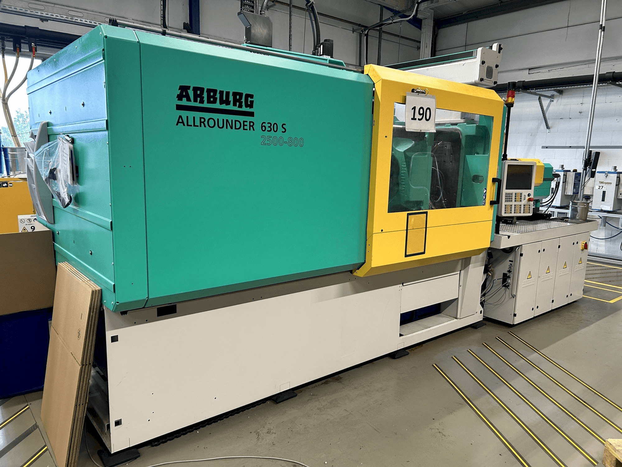 Front view of Arburg Allrounder 630S 2500-800 (2016) machine
