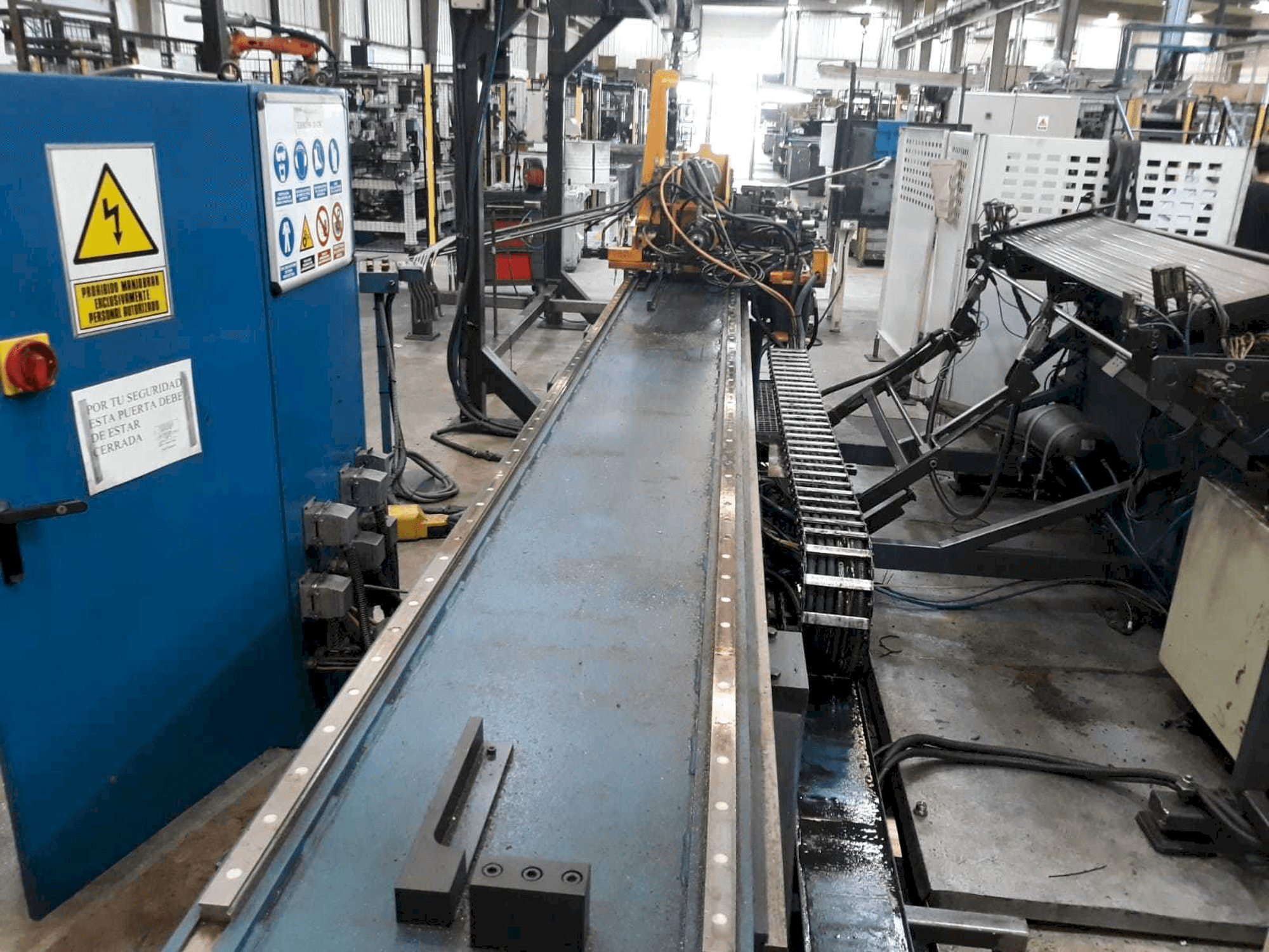 Front view of Tejero HR-50-CNC machine