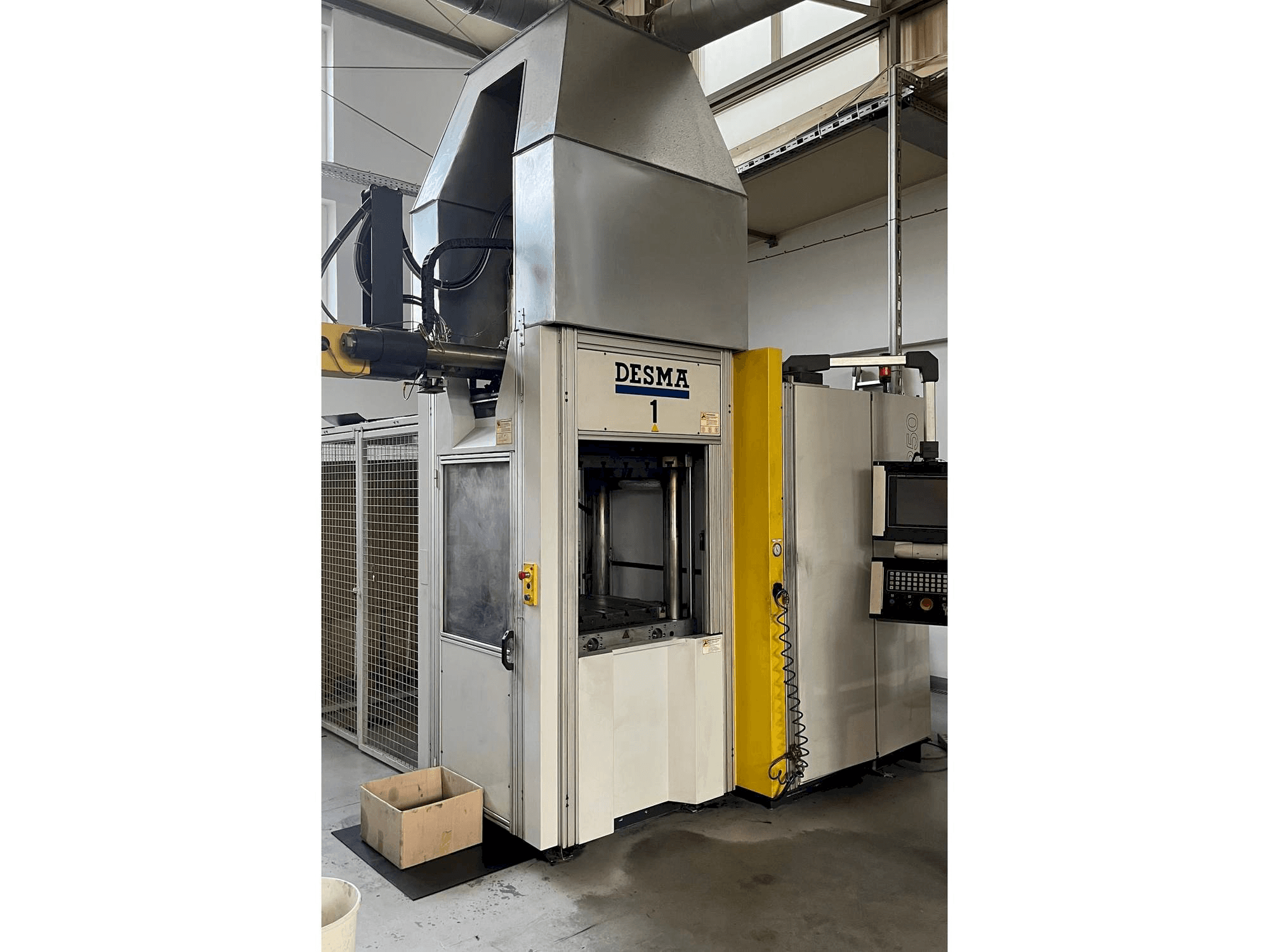 Front view of Kloeckner Desma 968.250 ZO machine