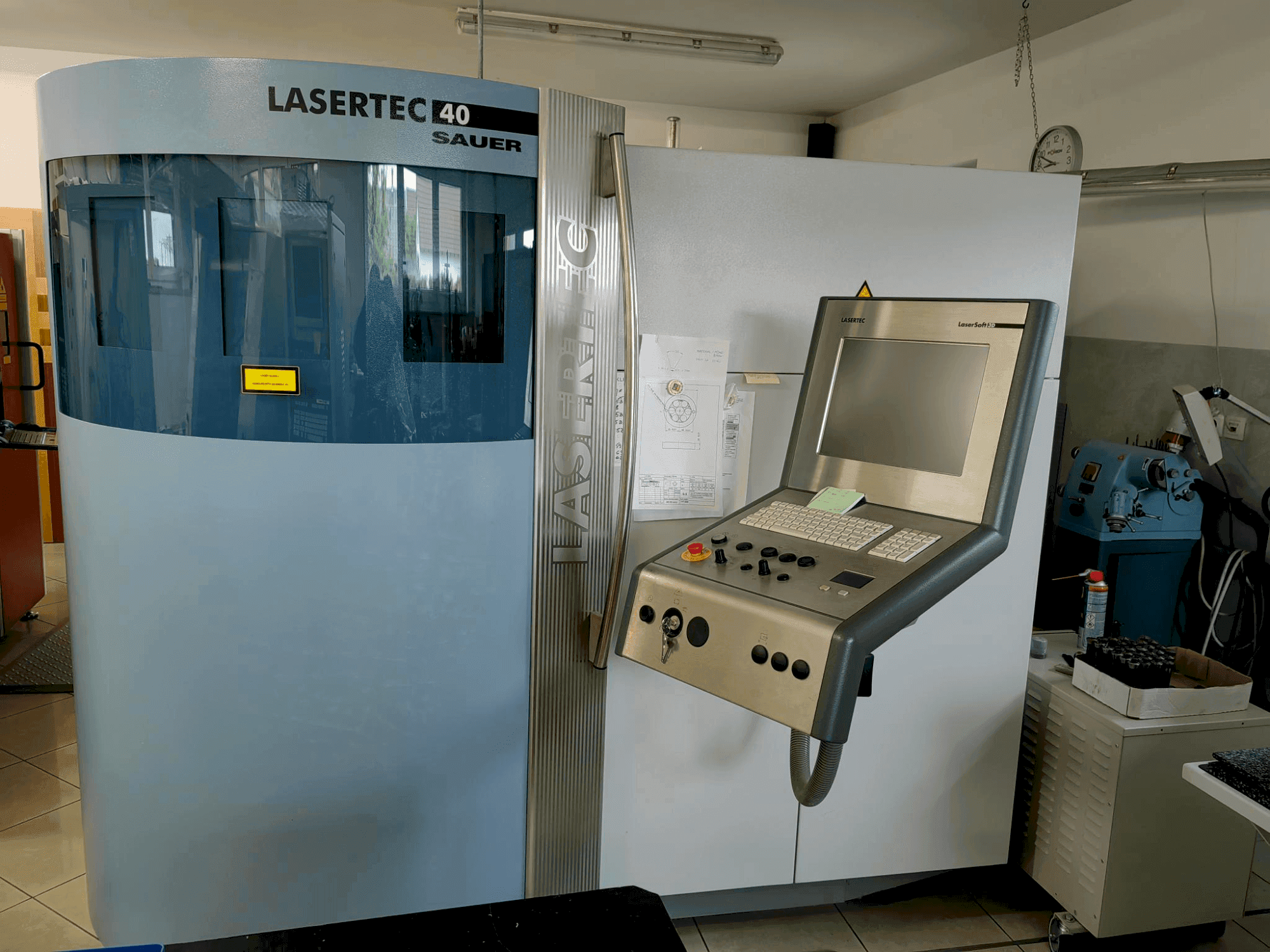 Front view of DMG SAUER LASERTEC 40 (2008) machine