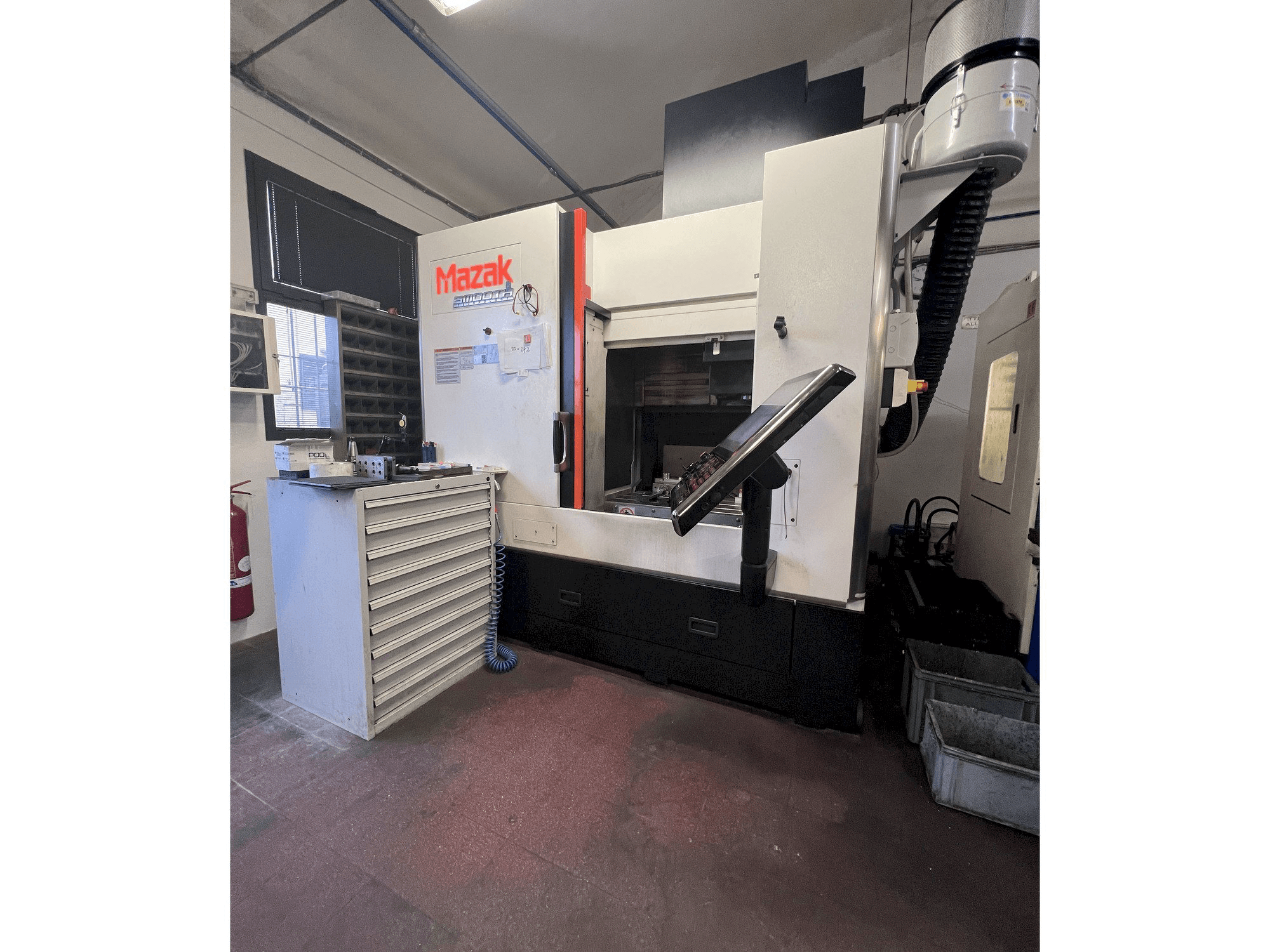 Front view of Mazak FJV 200 Smooth G machine