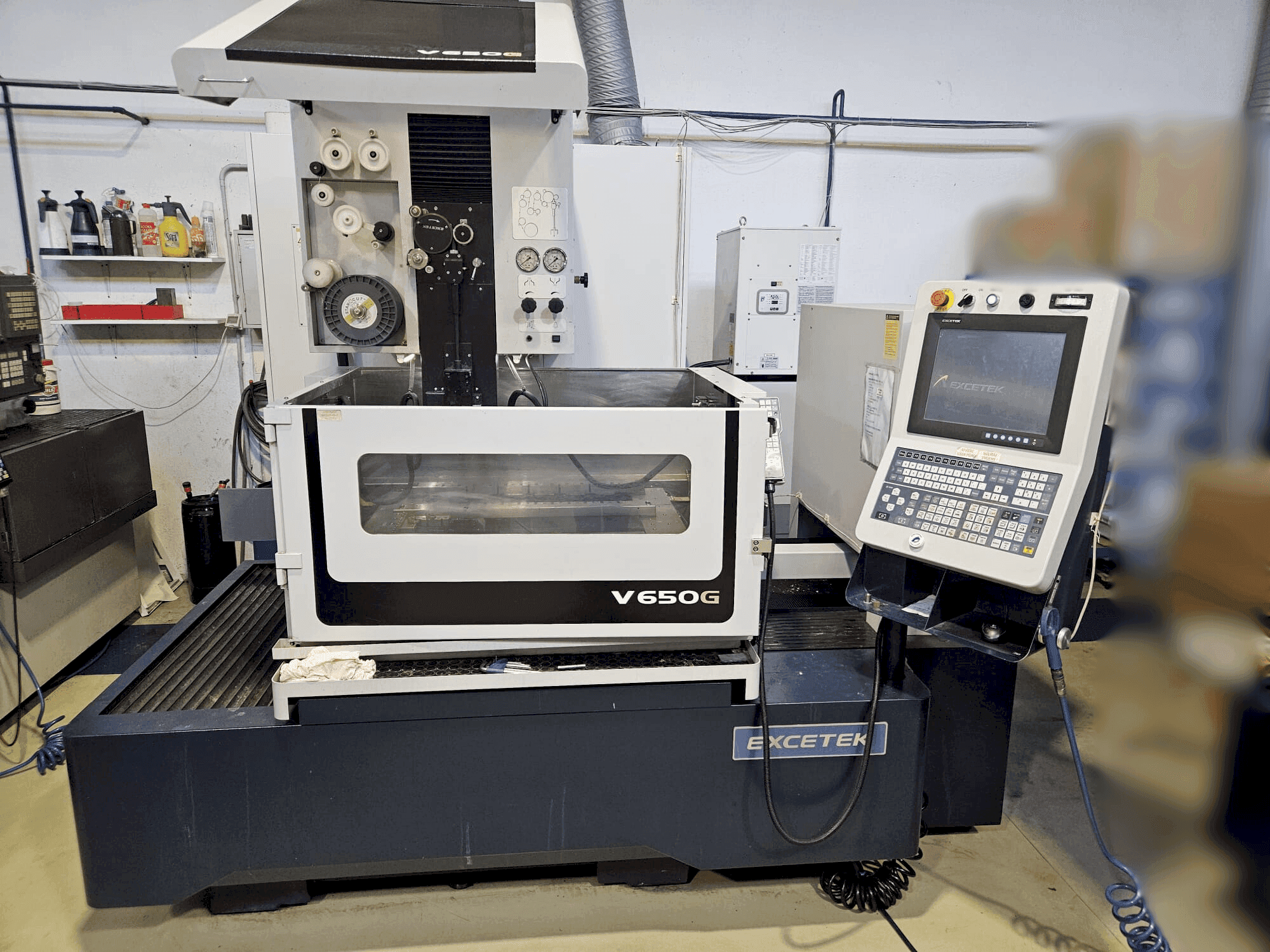 Front view of EXCETEK V650G machine