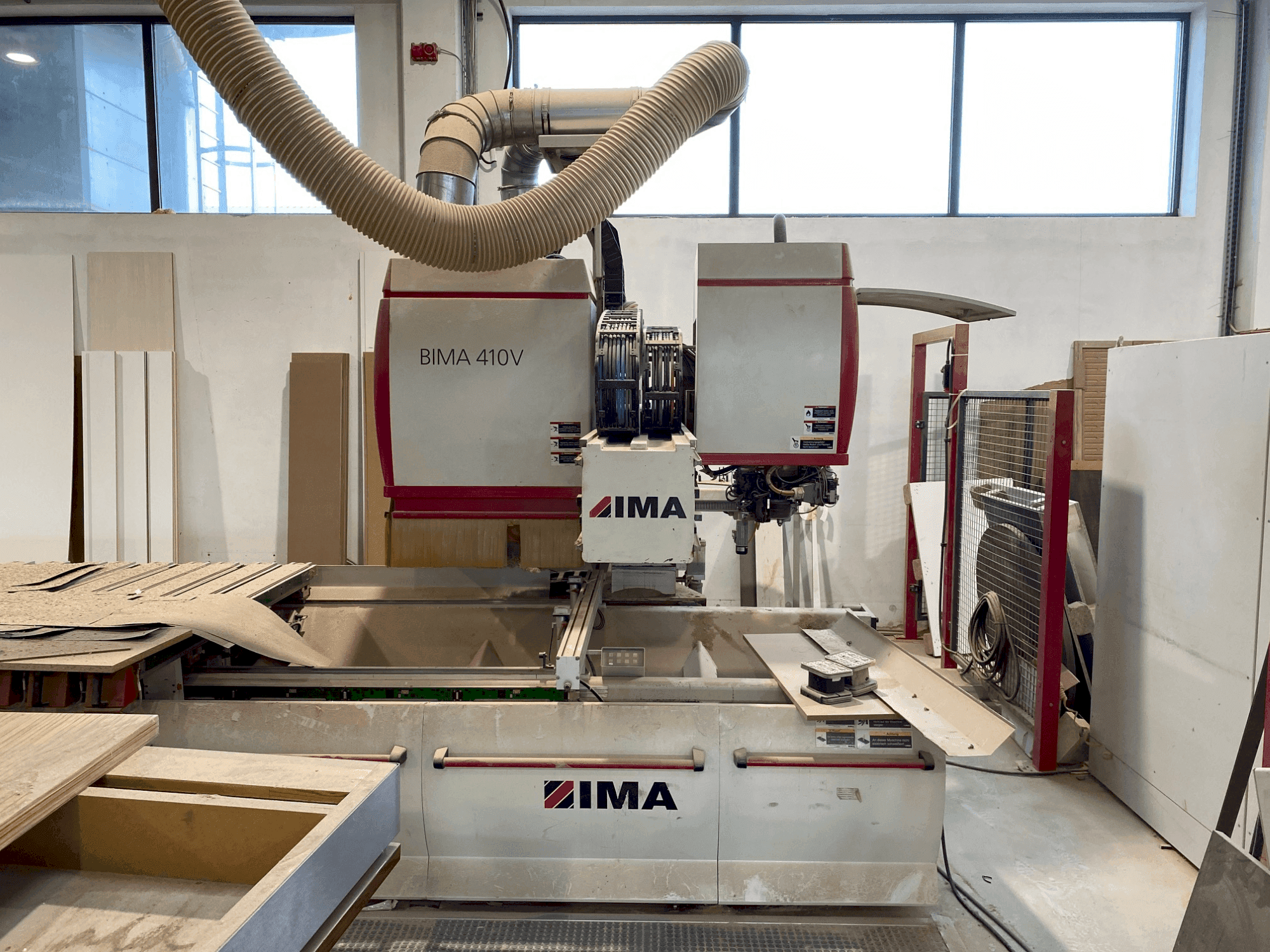 Front view of IMA BIMA 410 V (2005) machine