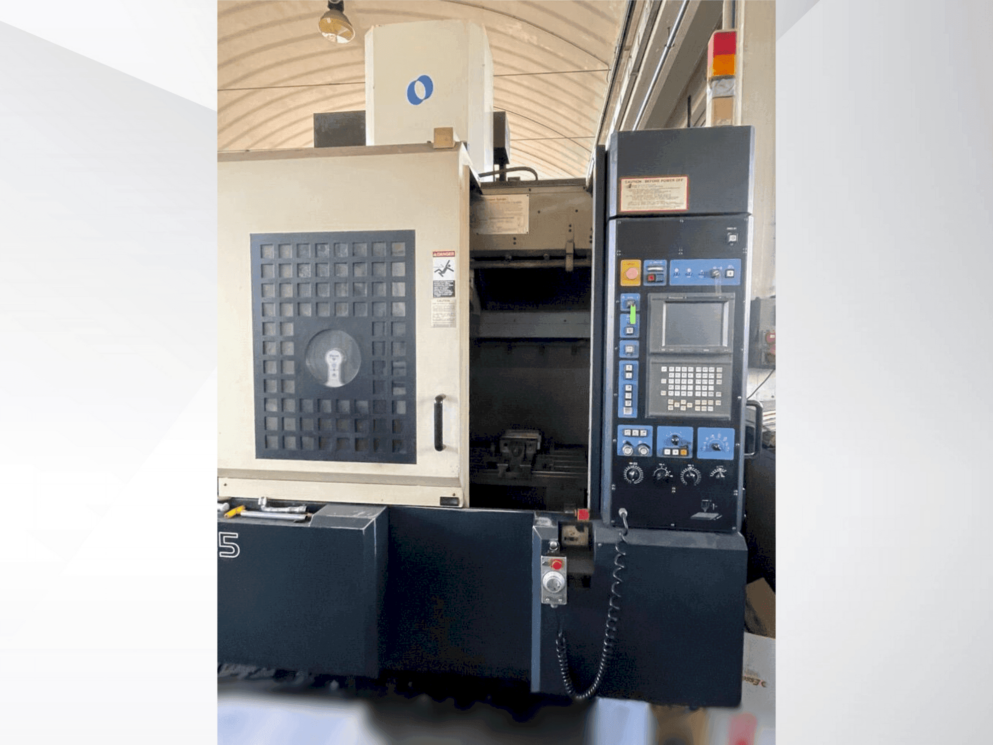 Front view of Makino V55-A15 machine