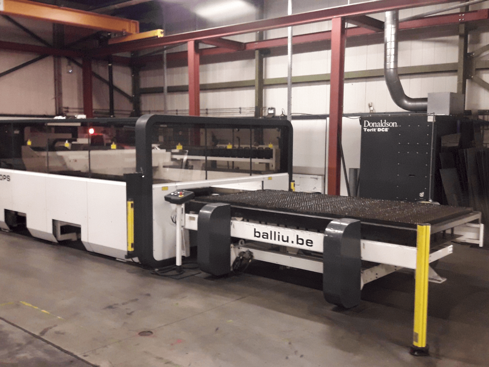 Front view of Balliu LD1500PS machine