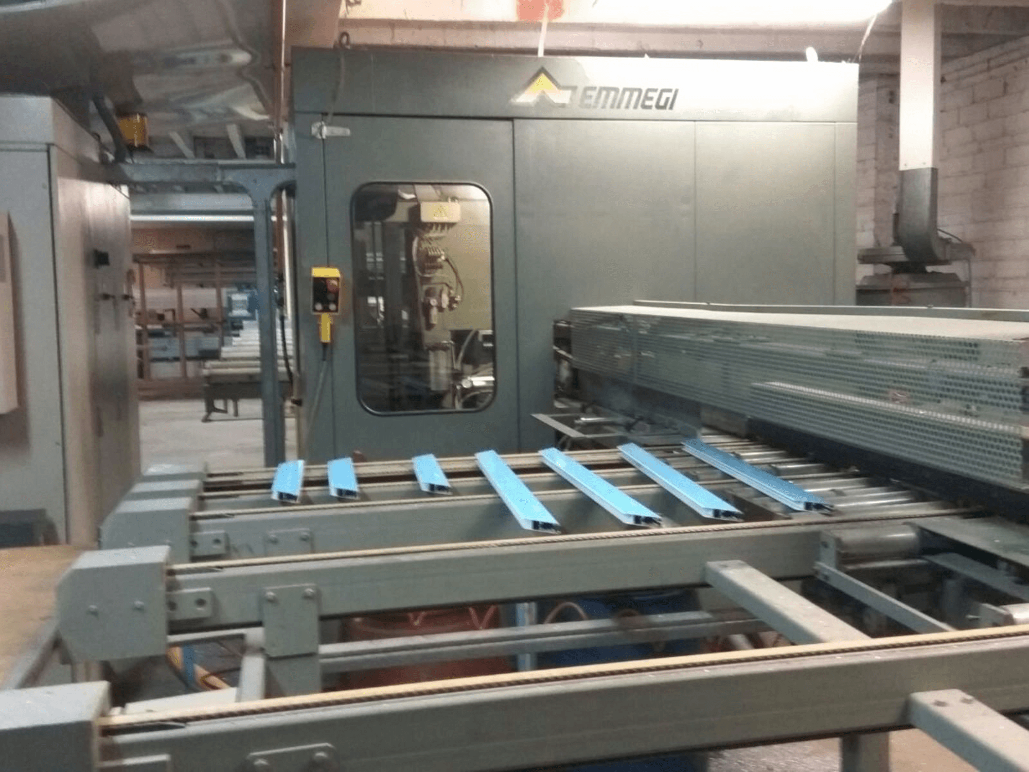 Front view of Emmegi Quadra machine