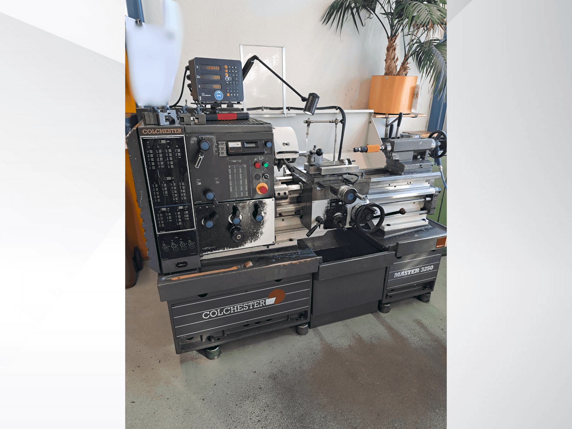 Front view of Colchester Master 3250 machine
