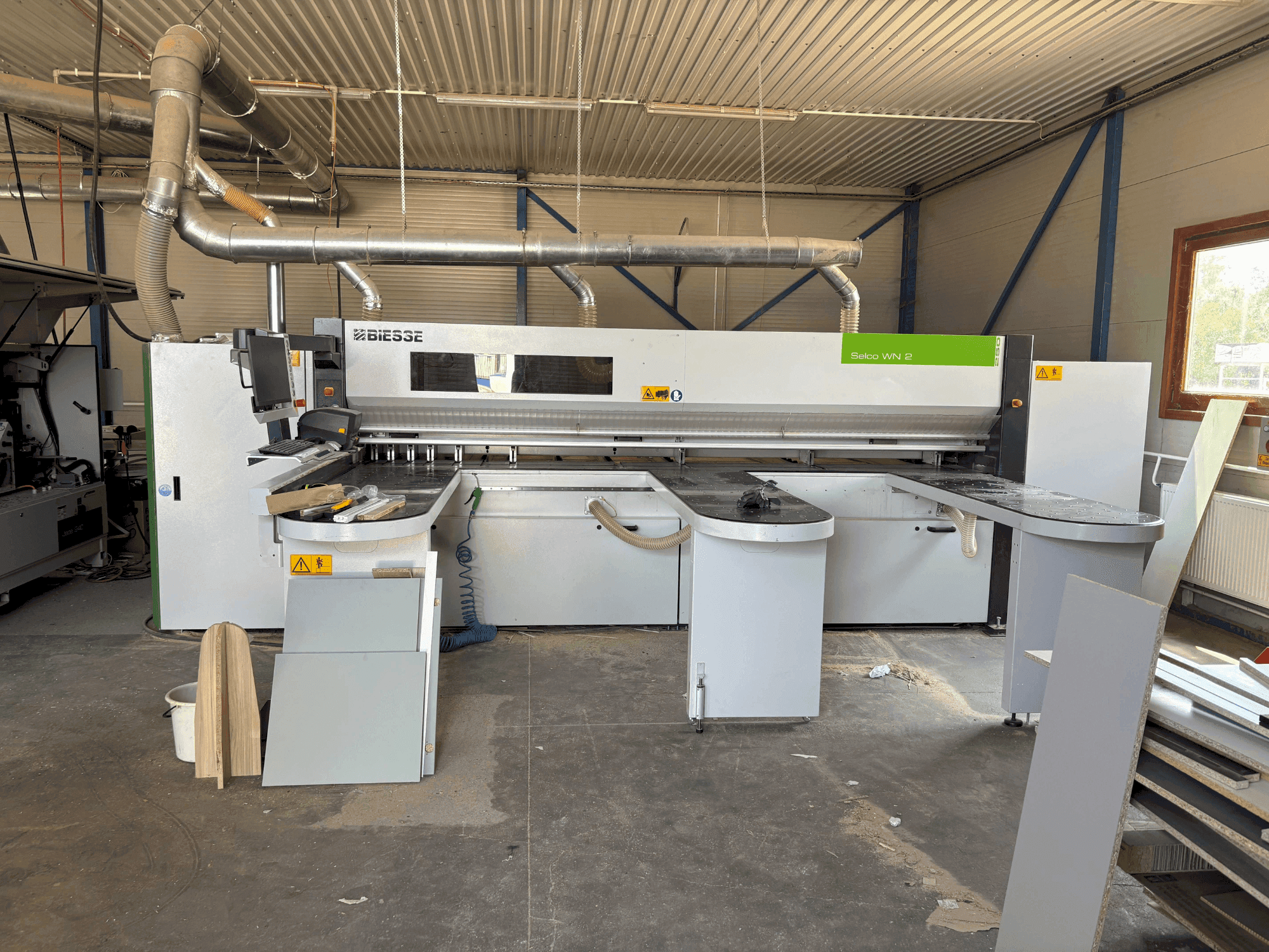 Front view of BIESSE Selco WN 2 machine