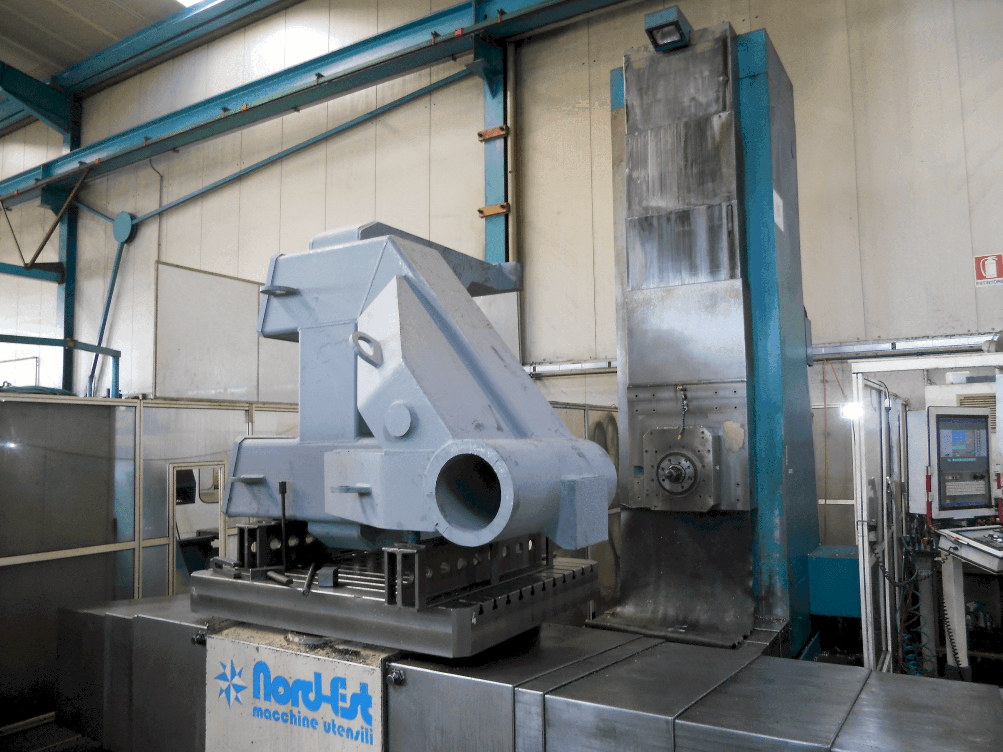 Front view of NORDEST HYDRA MP 110 machine