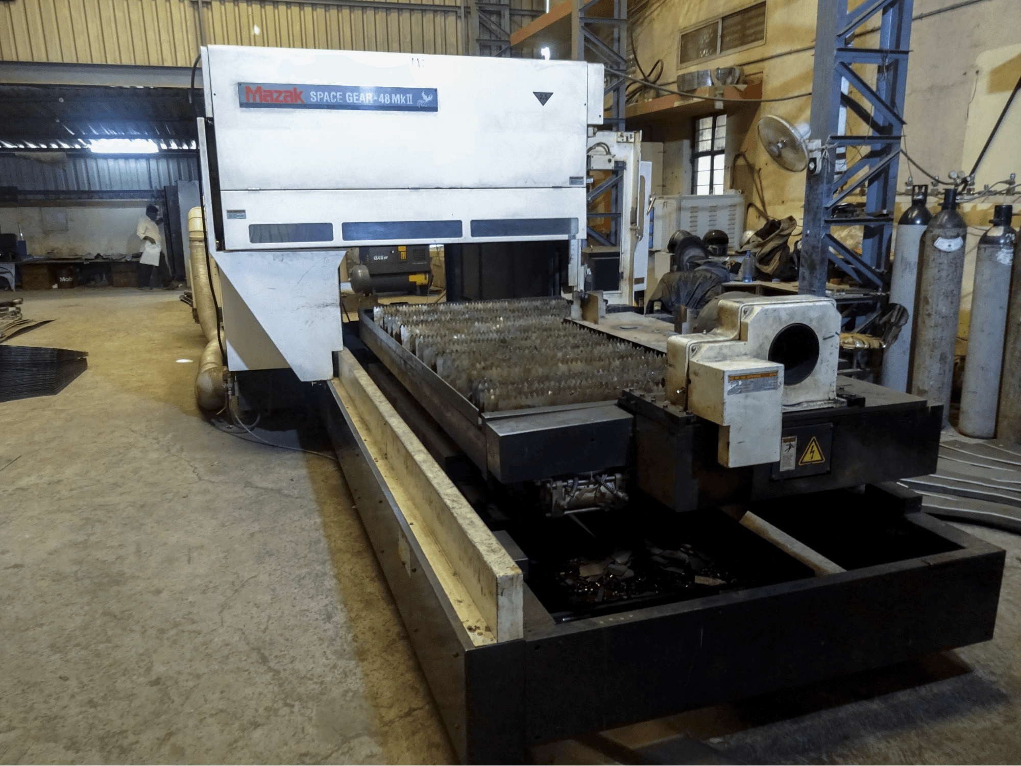 Left view 1 of Mazak SPACE GEAR-48 MKII machine