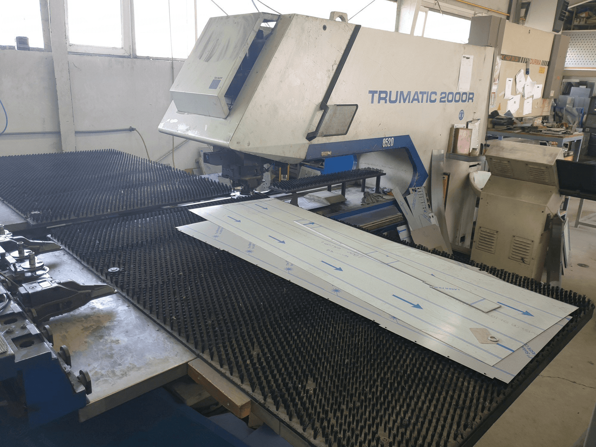 Front view of Trumpf Trumatic 2000R machine