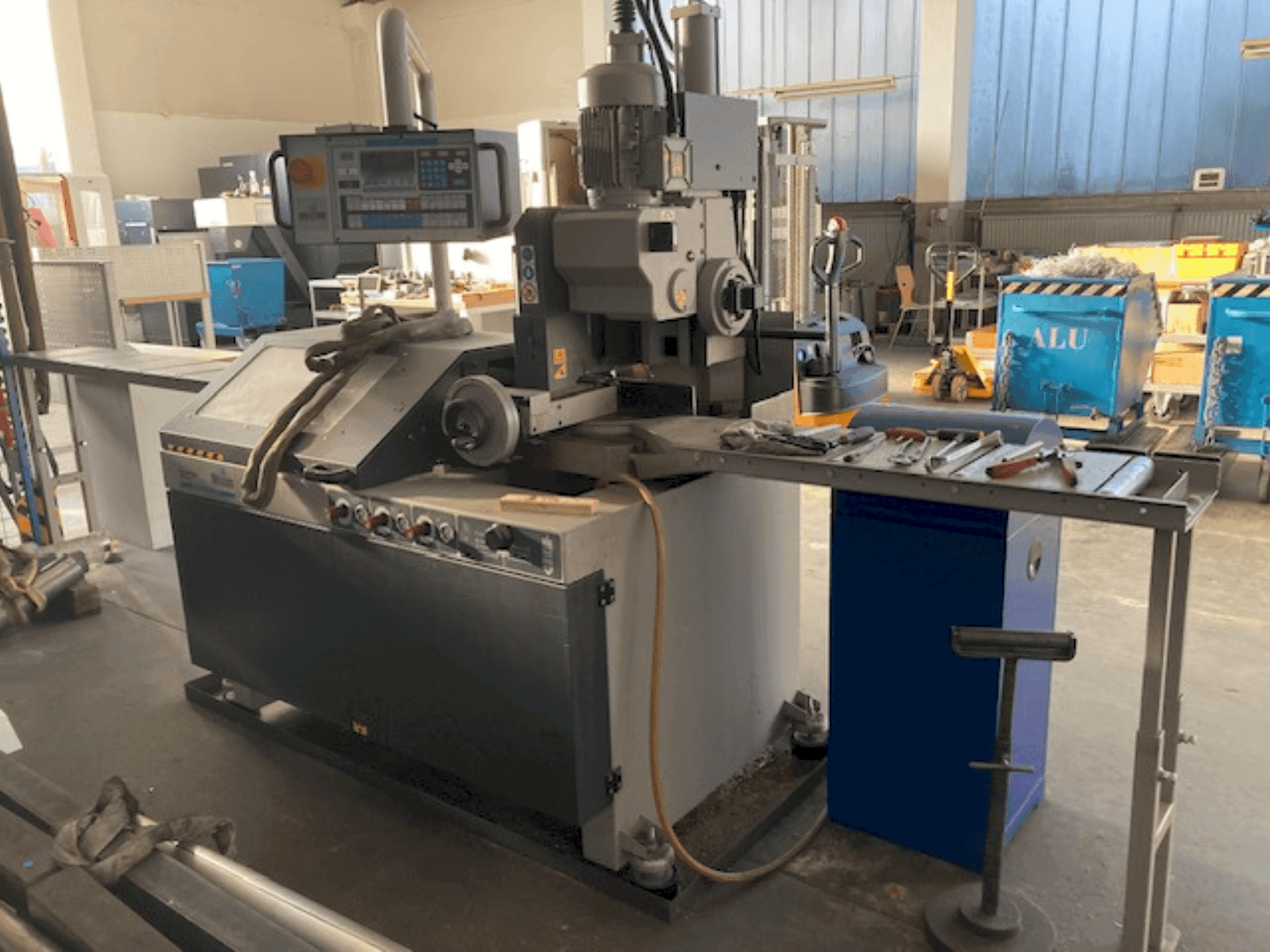 Front view of BERG & SCHMID VKS 370 VA machine