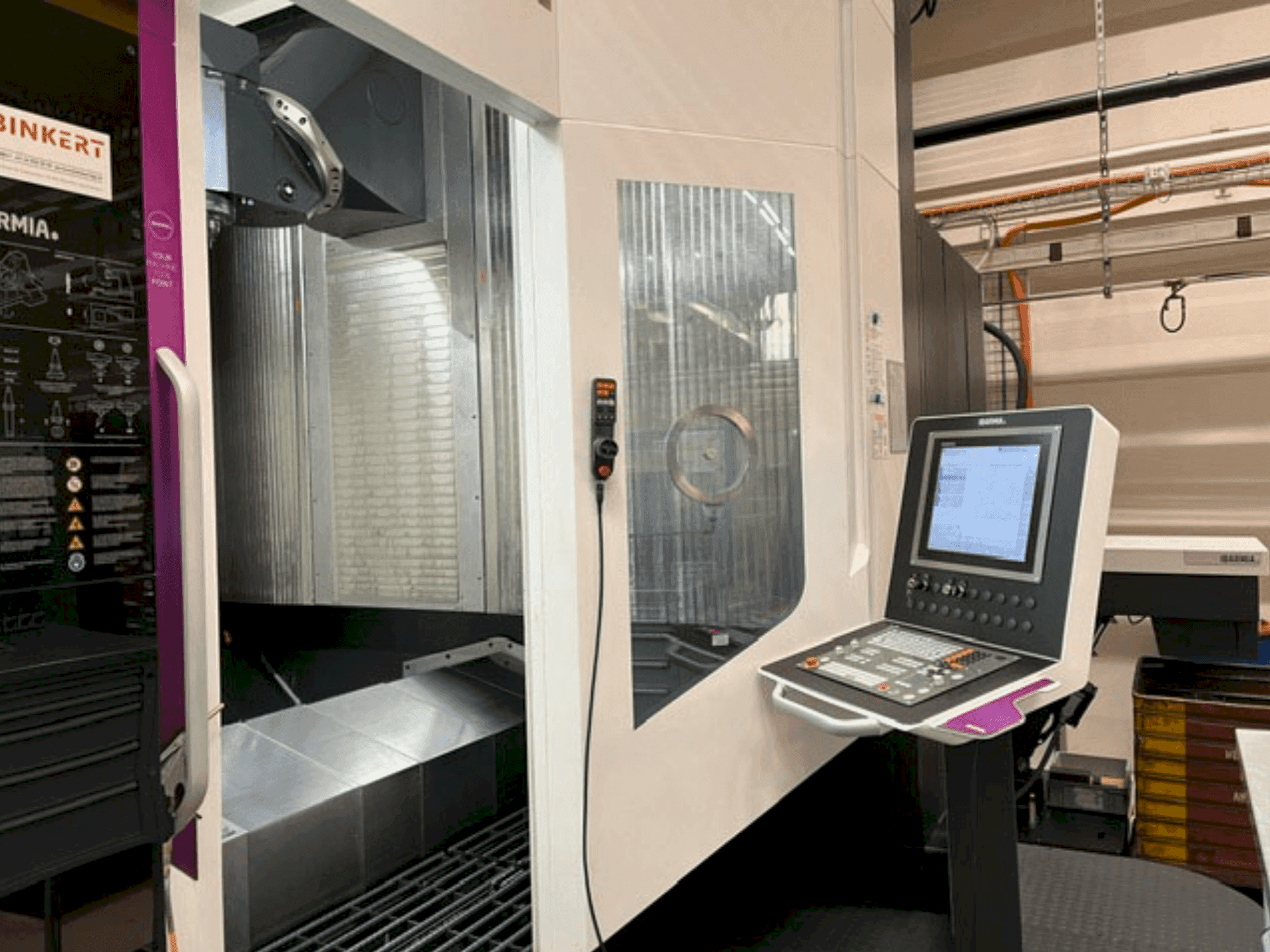 Front view of IBARMIA THC 22 Extreme machine