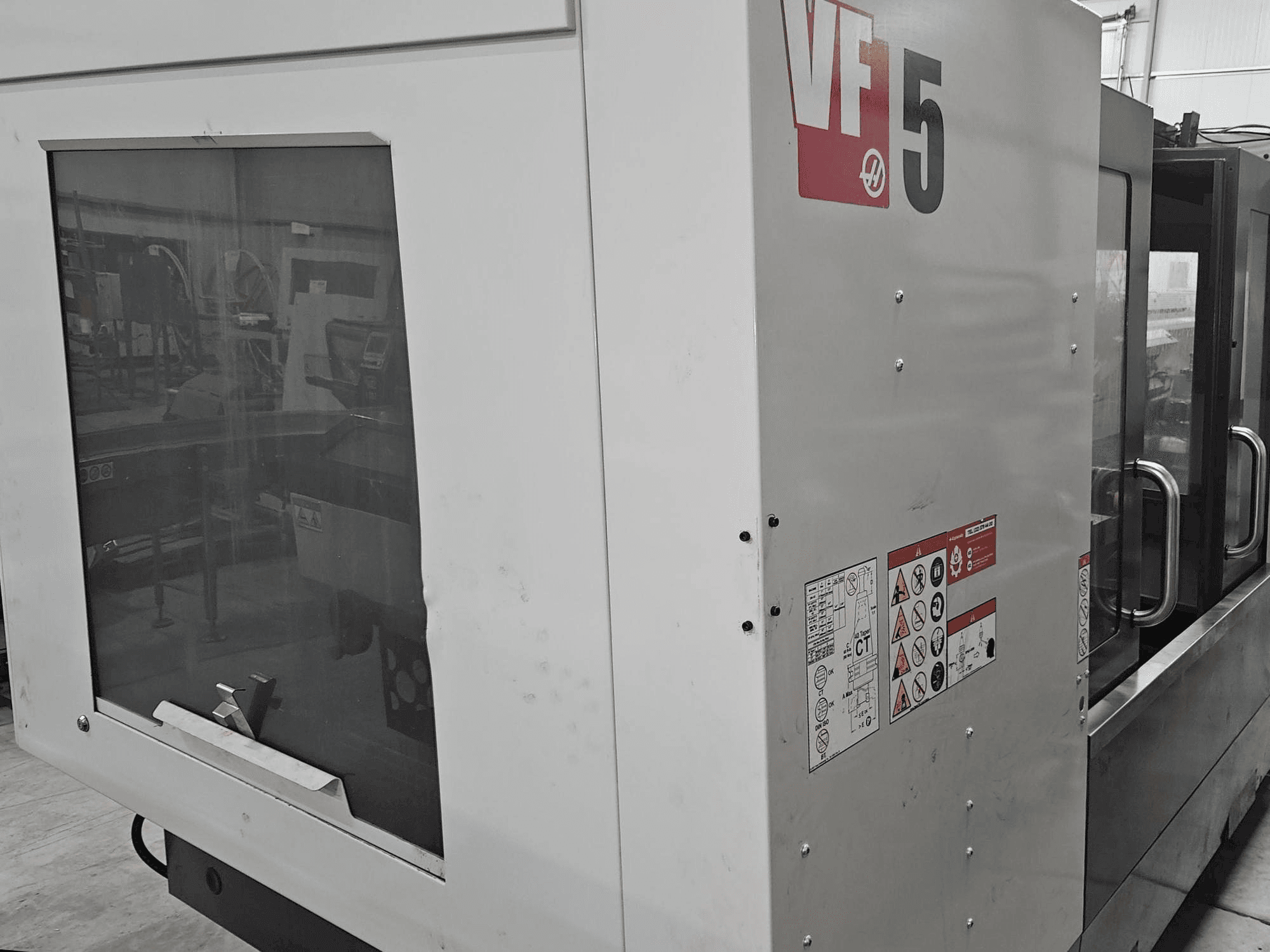 Front view of HAAS VF-5/40 machine