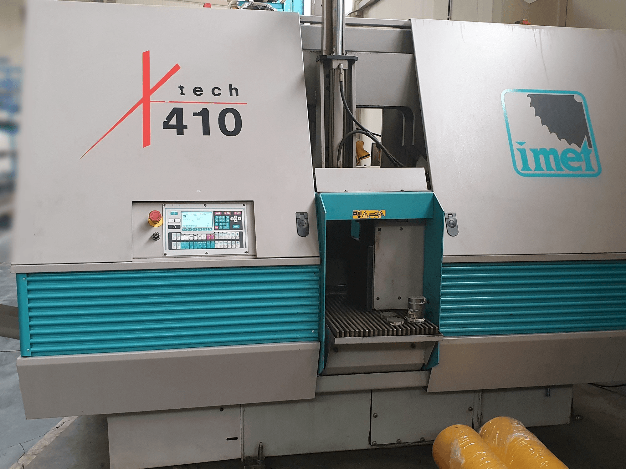 Front view of Imet X-TECH 410 machine