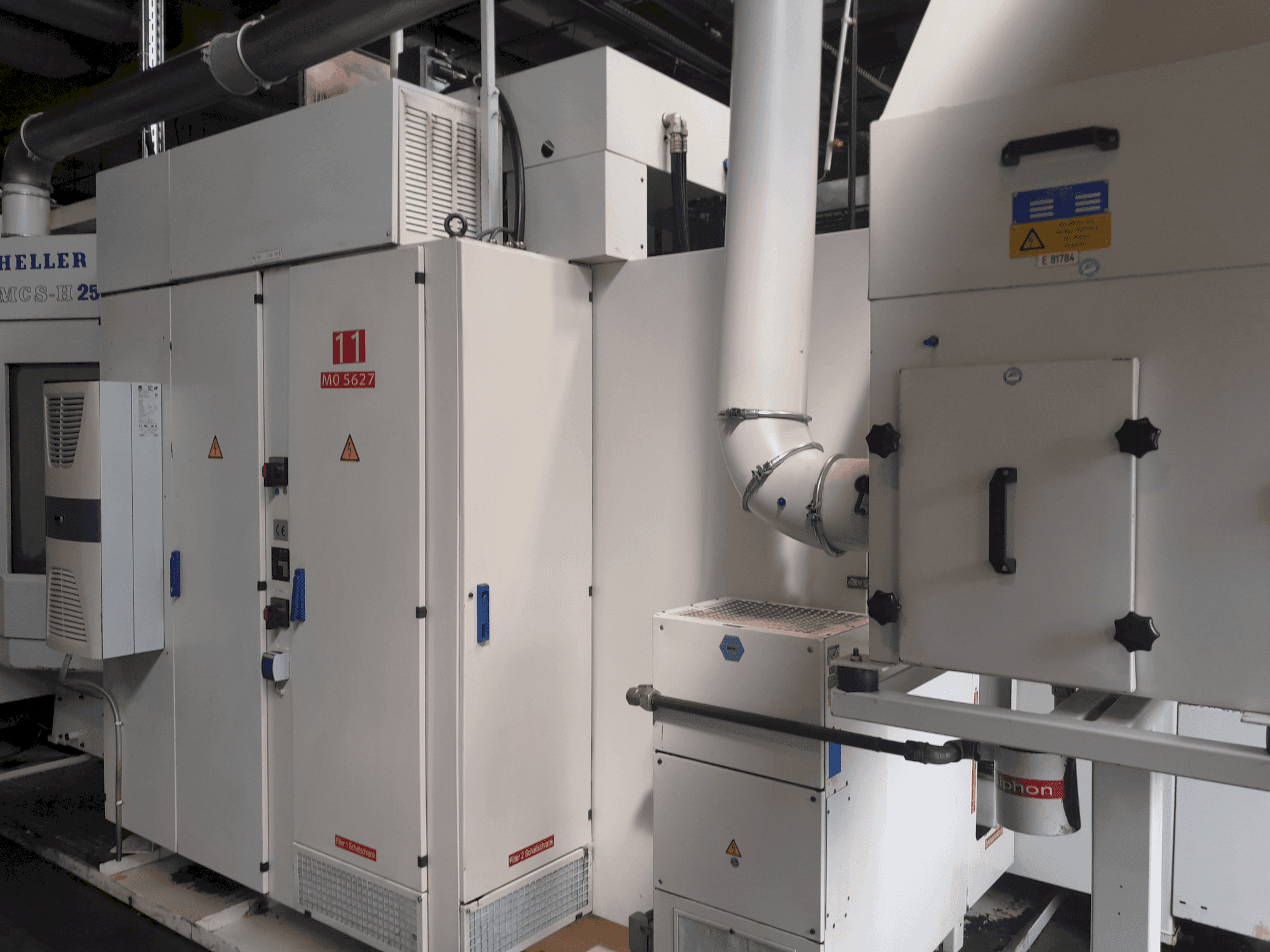 Side view of HELLER MCS-H 250 machine
