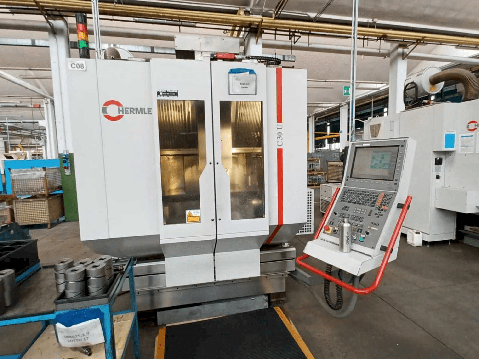 Front view of HERMLE C30U machine