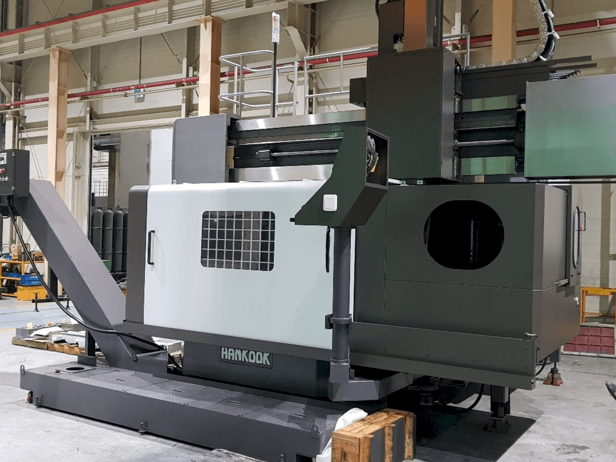 Front view of HANKOOK VTB-160 machine