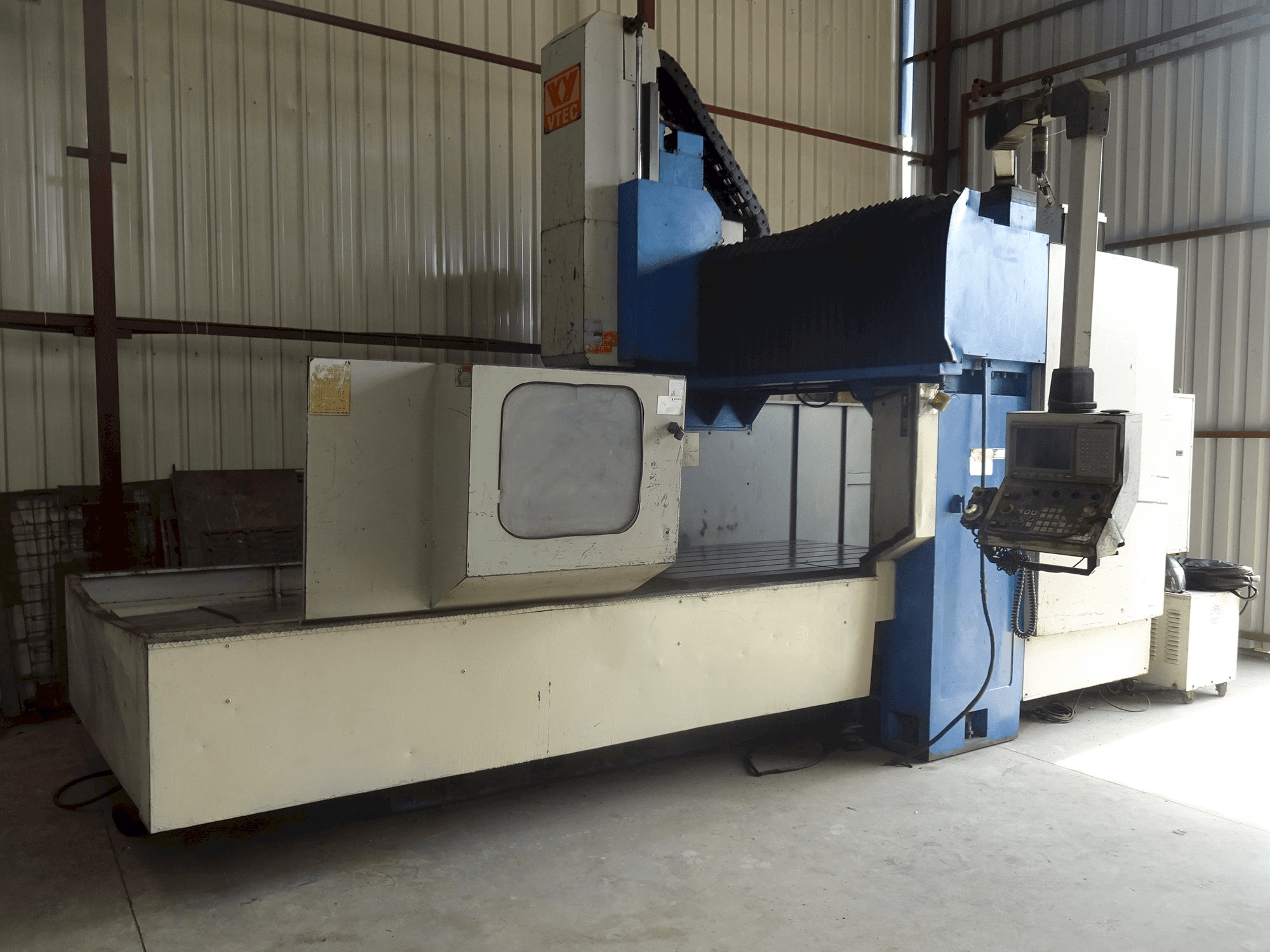 Front view of Vision Wide VB-2015 Machine