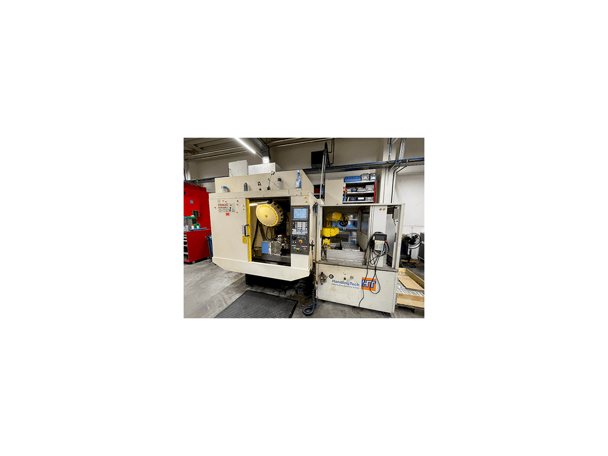 Front view of FANUC Robodrill Alpha-T21iEL machine