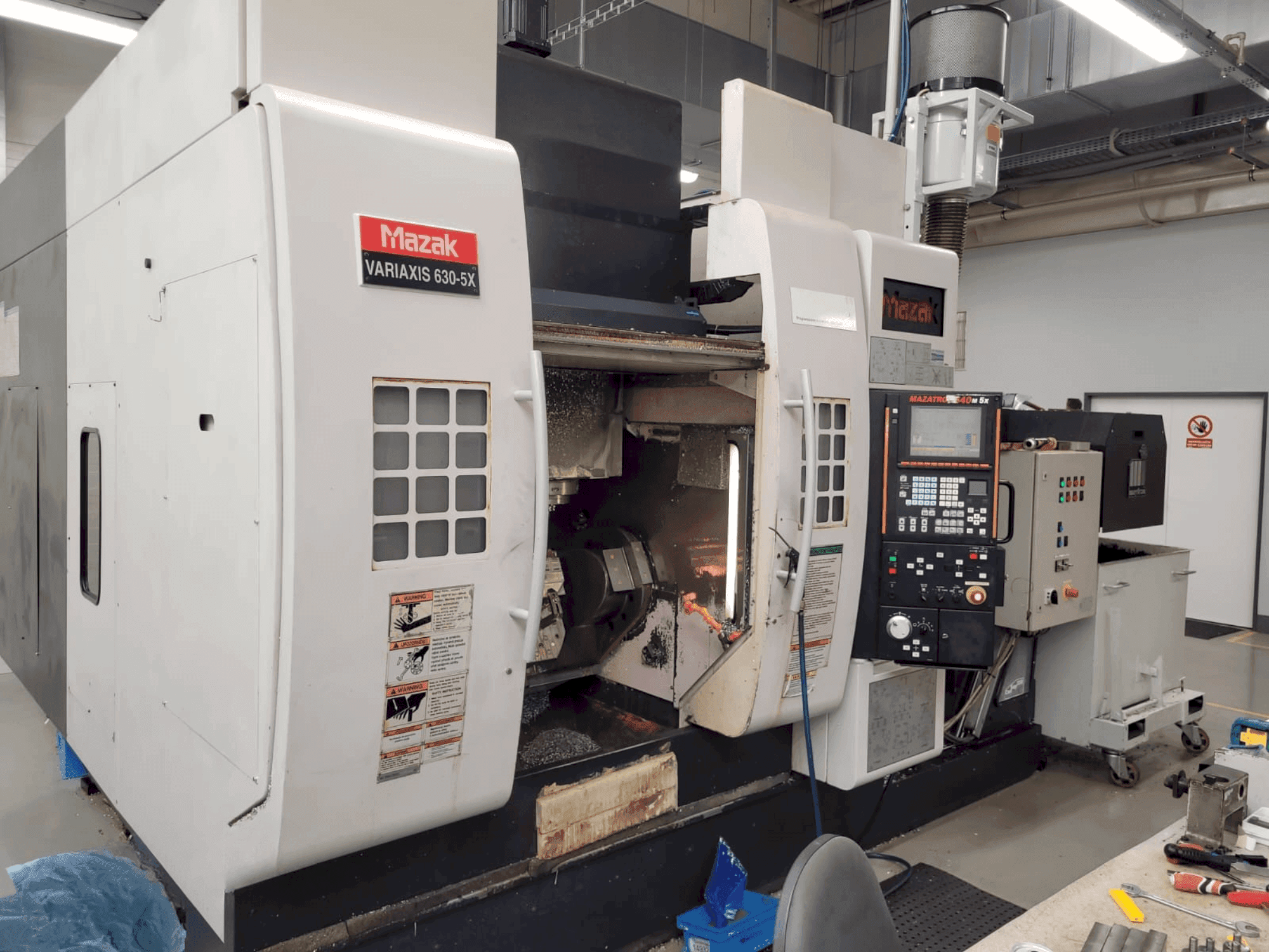 Front view of Mazak Variaxis 630-5X machine