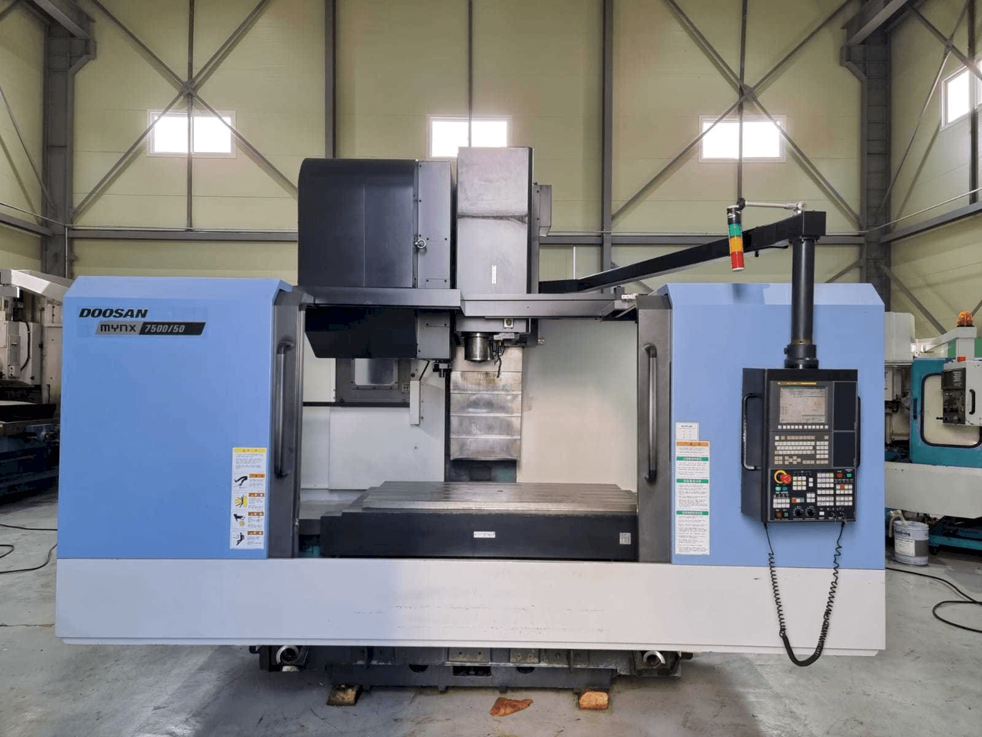 Front view of Doosan Mynx 7500/50 machine