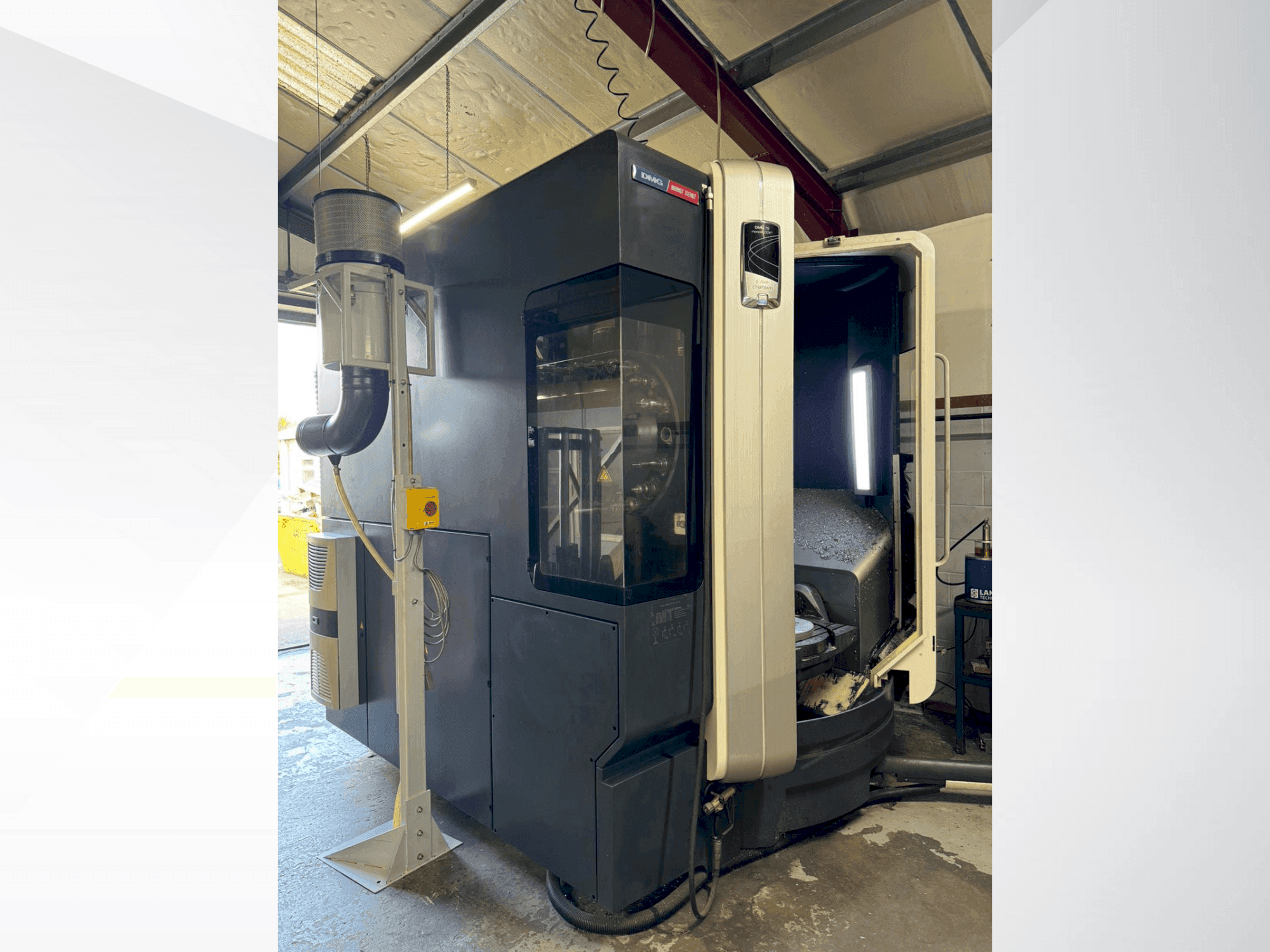 Front view of DMG MORI DMU 75 Monoblock machine