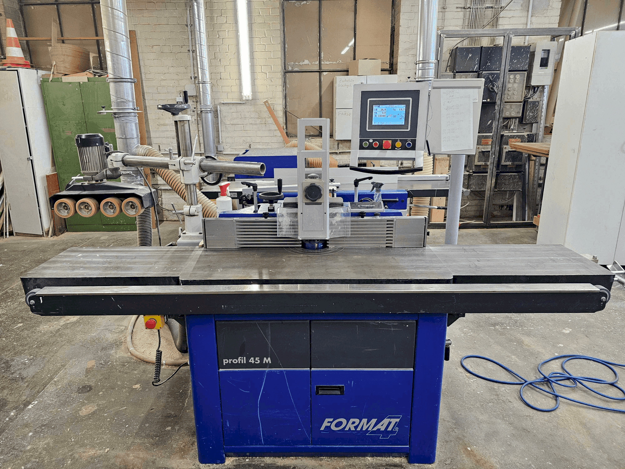 Front view of FELDER Format Profil 45M x-motion (2013) machine