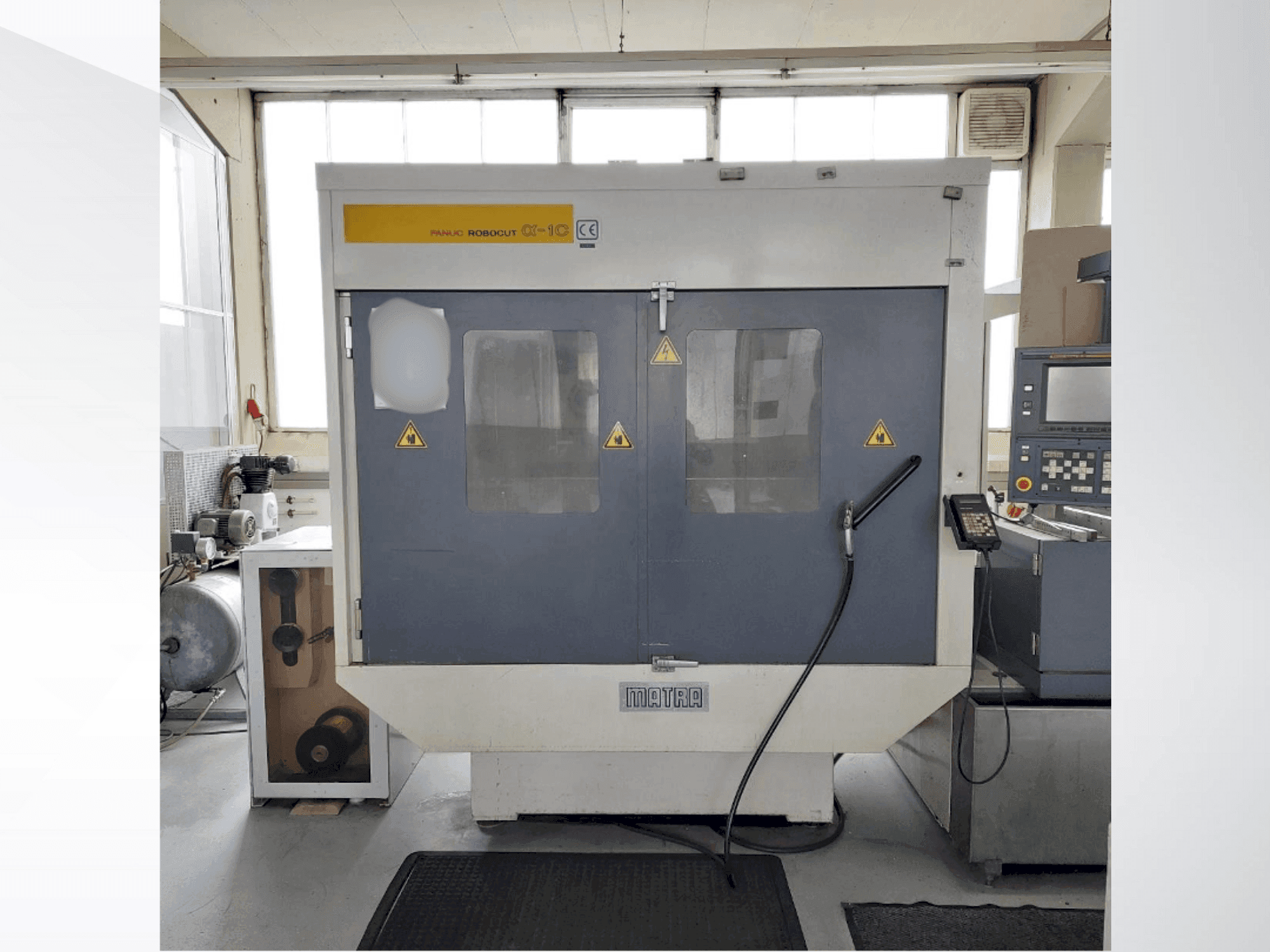 Front view of FANUC Robocut Alpha 1C machine