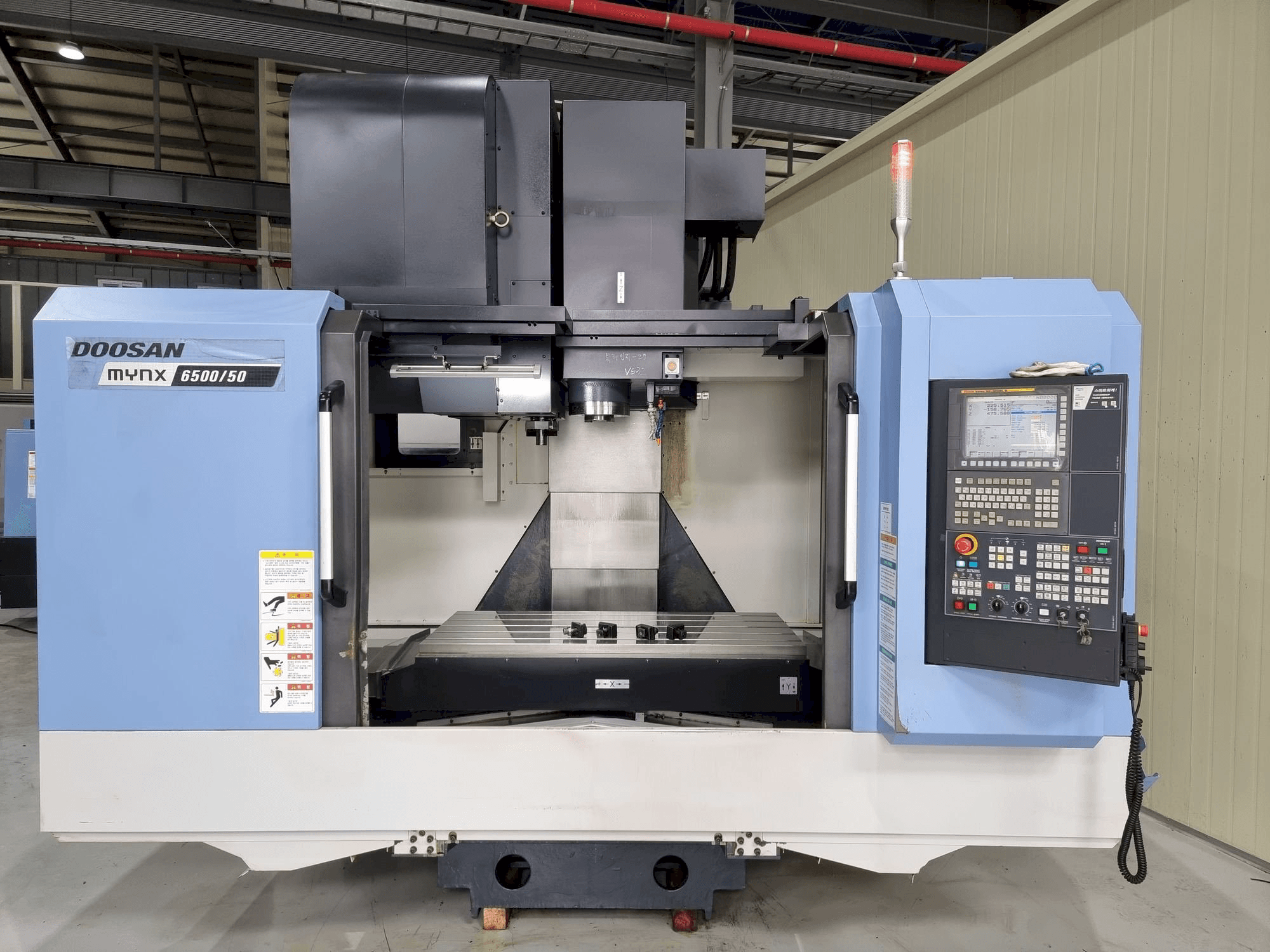 Front view of Doosan MYNX 6500/50 machine