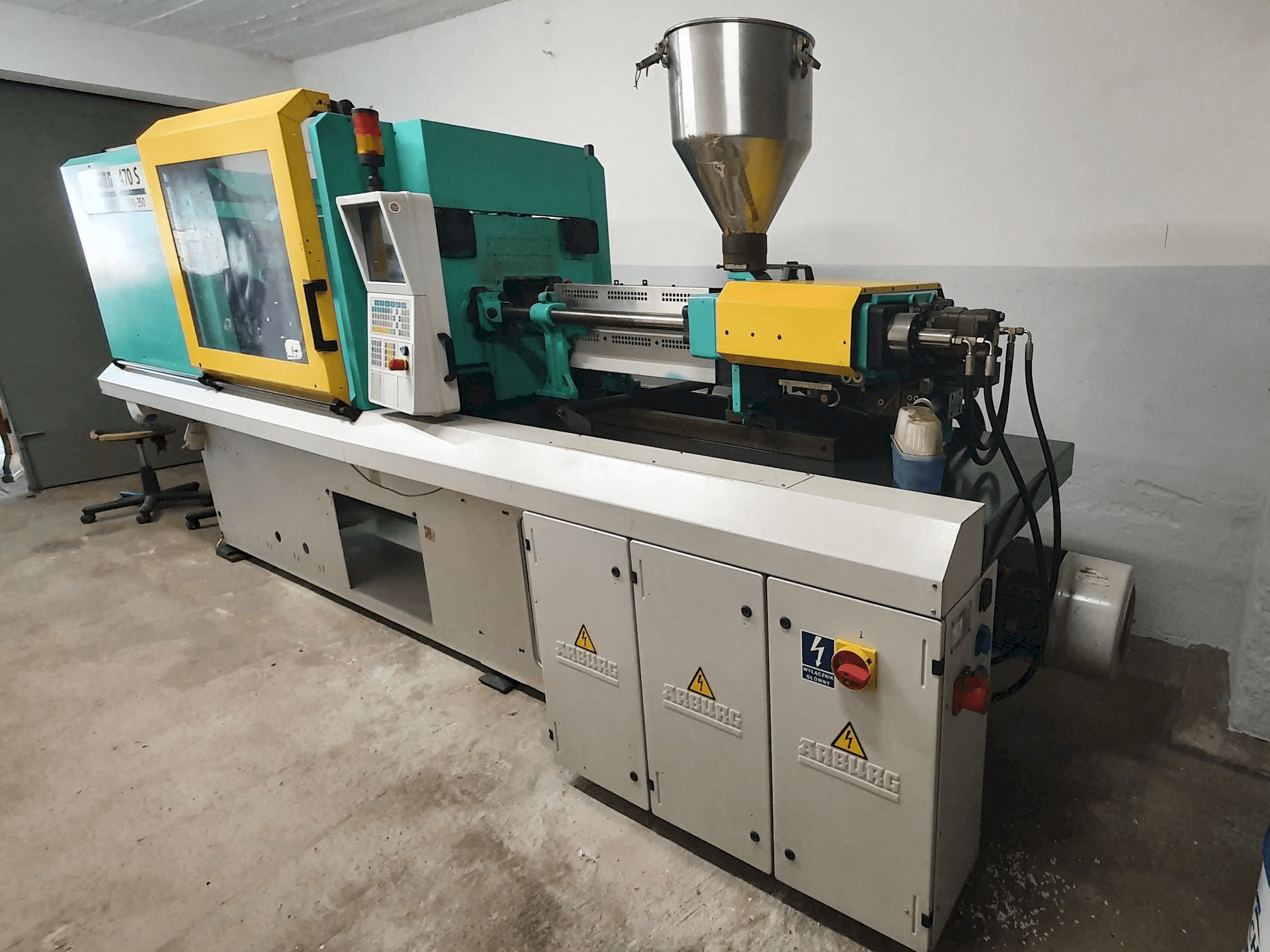 Front view of Arburg 470s ALLROUNDER 1300-350 machine