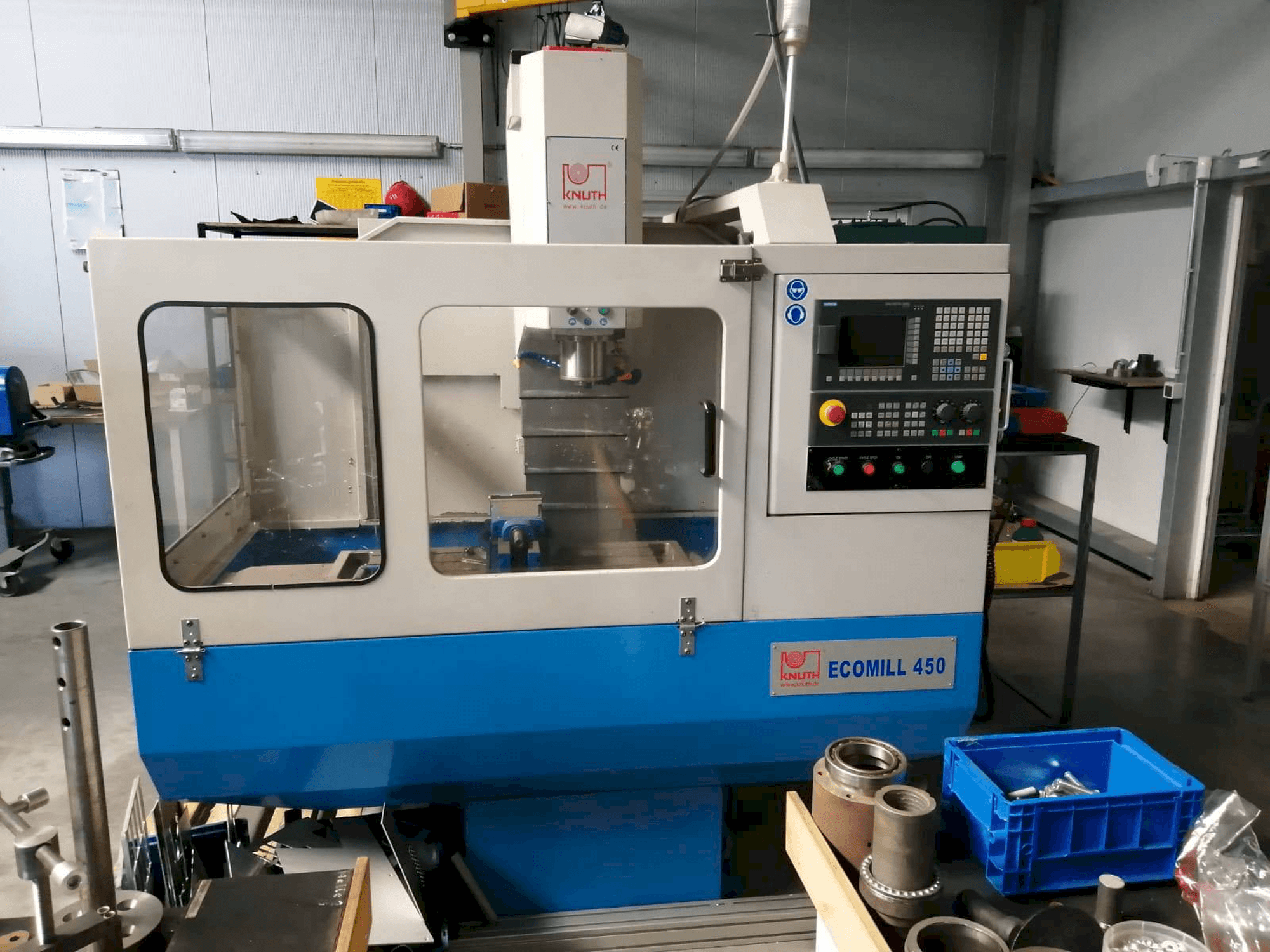 Front view of KNUTH ECOMILL 450 machine