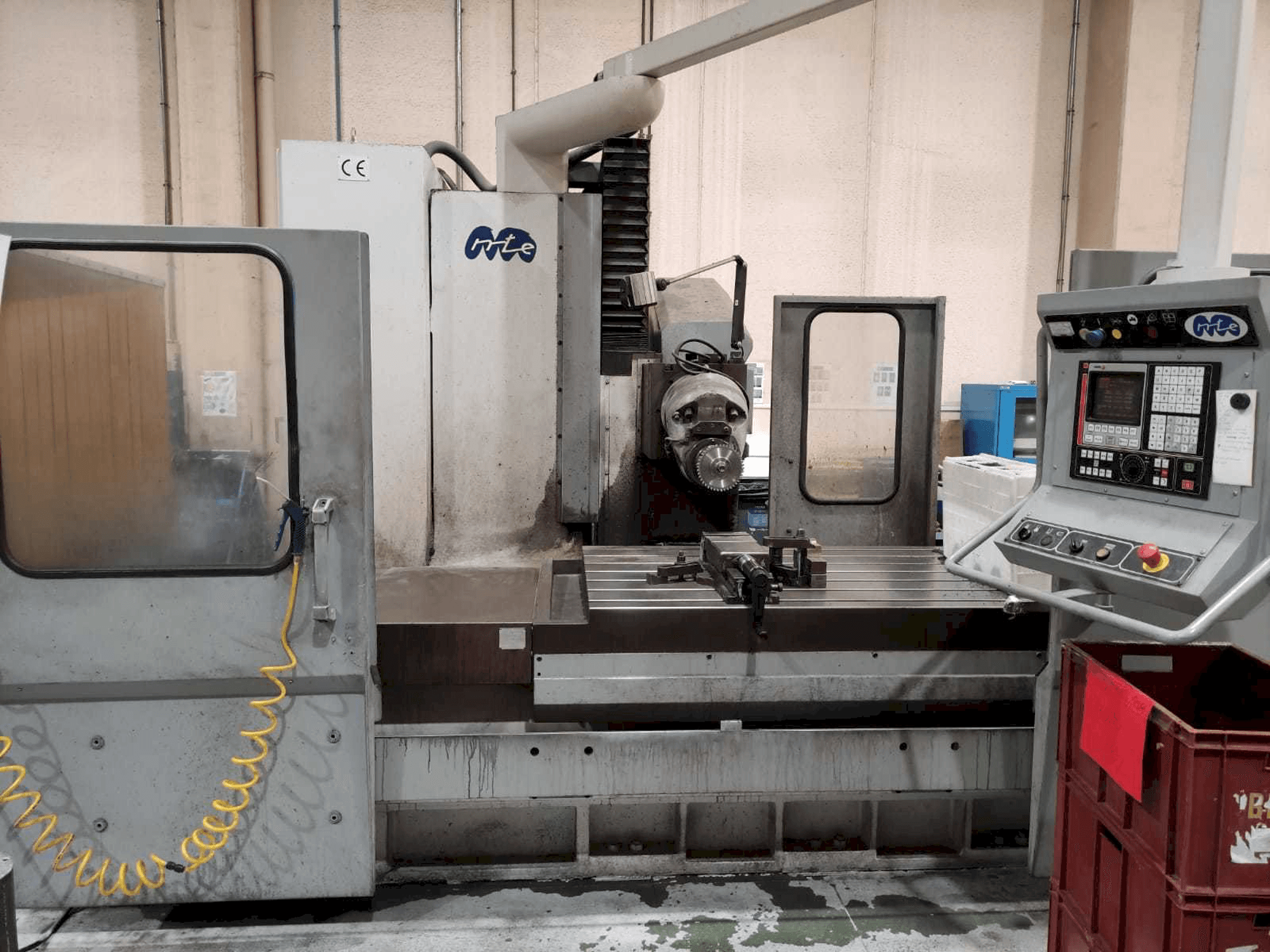 Front view of MTE BF-1700 machine