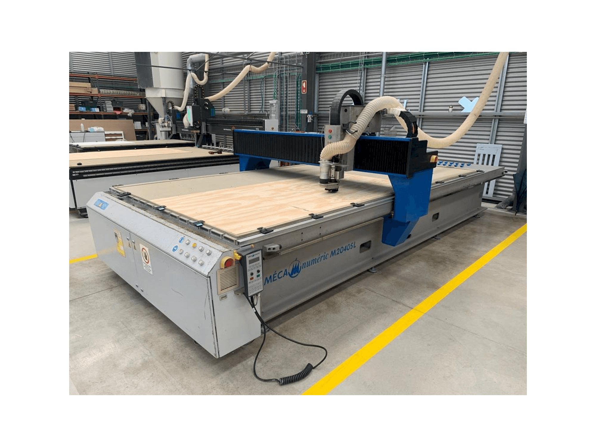 Front view of MECANUMERIC M2040 machine