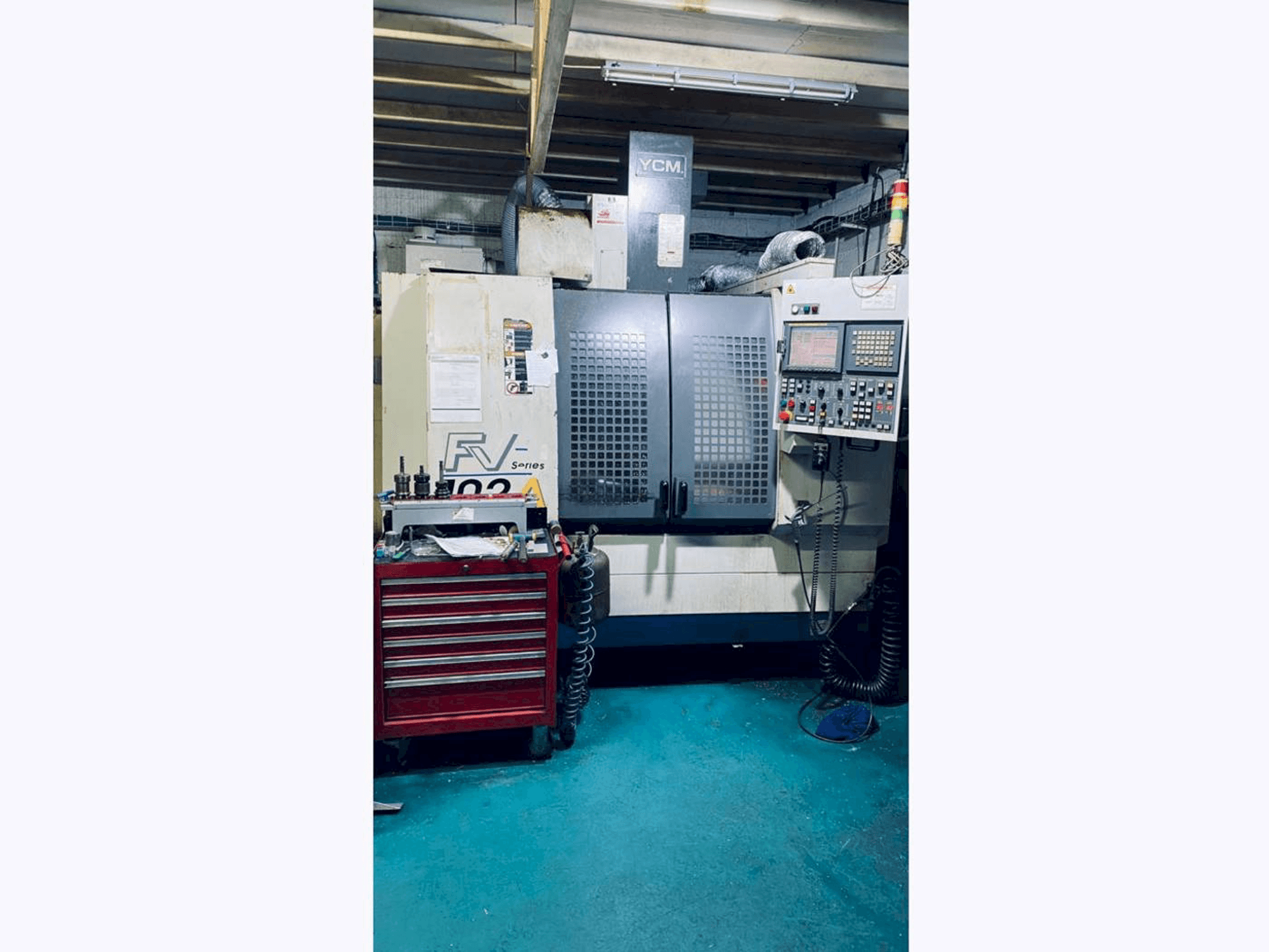 Front view of YCM FV102A machine