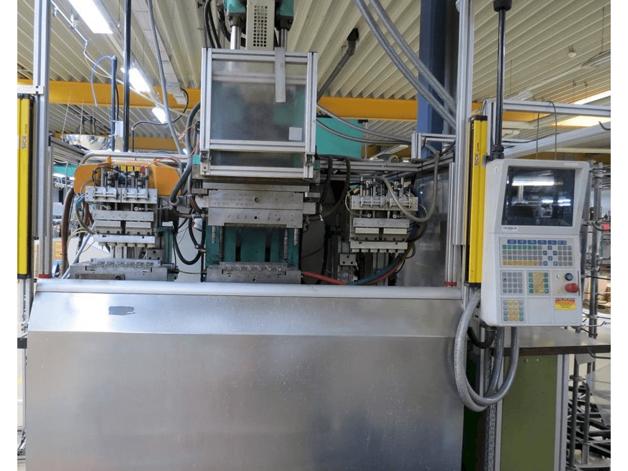 Front view of Arburg Allrounder CENTEX 270 C 400-100 machine